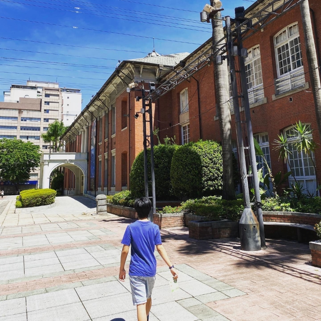入住的老爺會館林森分館，沿途周邊有我們常常前往的當代藝術館。