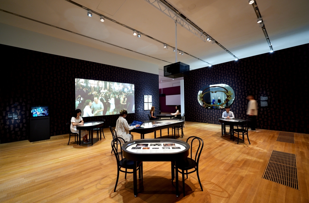 香港M+博物館舉辦的「宋懷桂:藝術先鋒與時尚教母」特展,