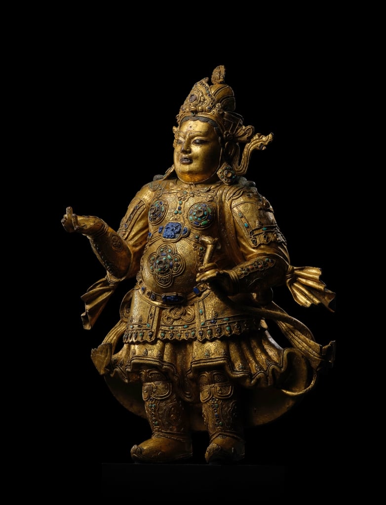 藏中丹薩替15世紀早期〈銅鎏金西方廣目天王像〉，估價3500萬至5500萬港元。