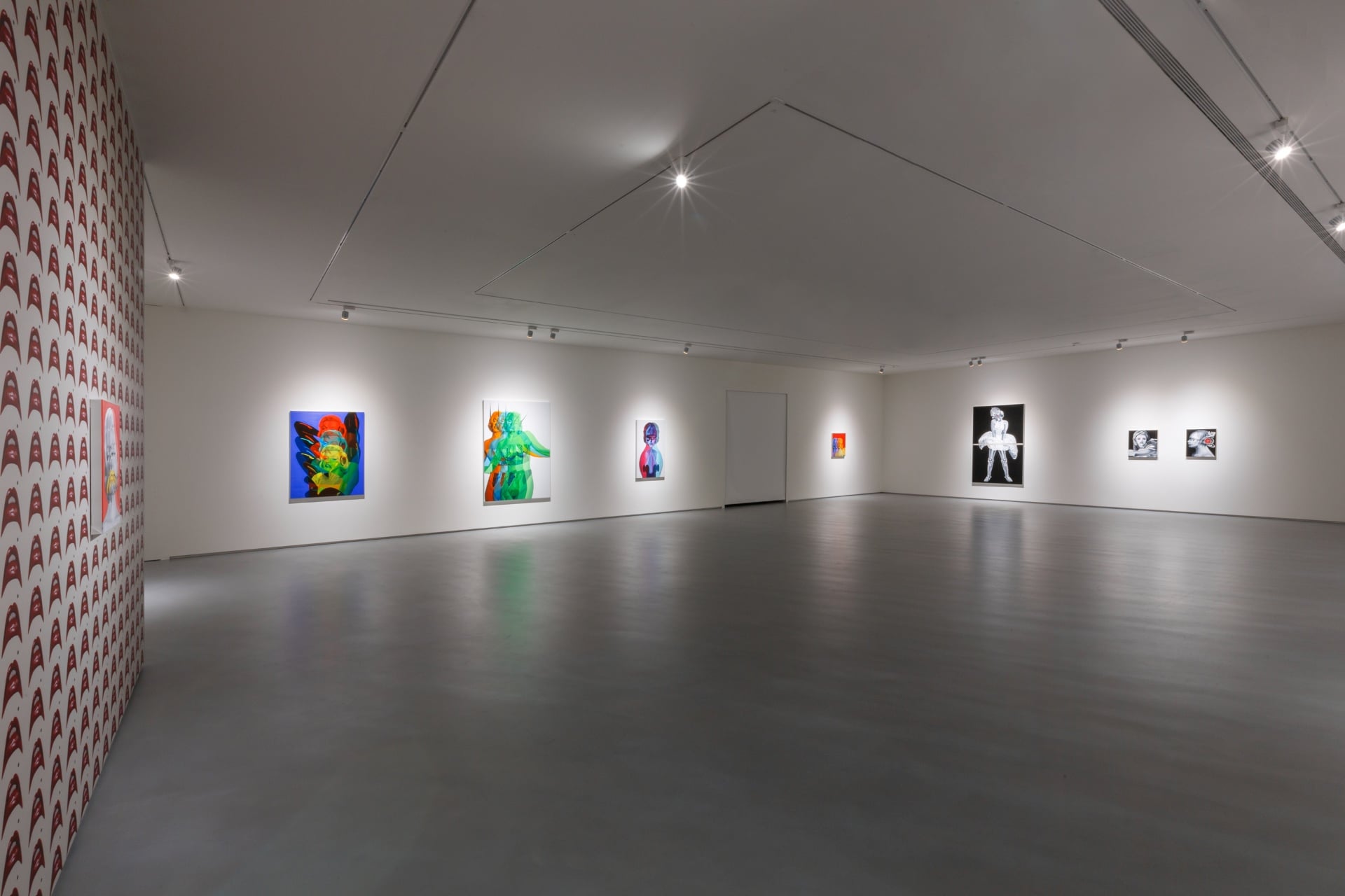 葉山禎治個展「Heroes」，於亞洲藝術中心展出一景。（亞洲藝術中心提供）
