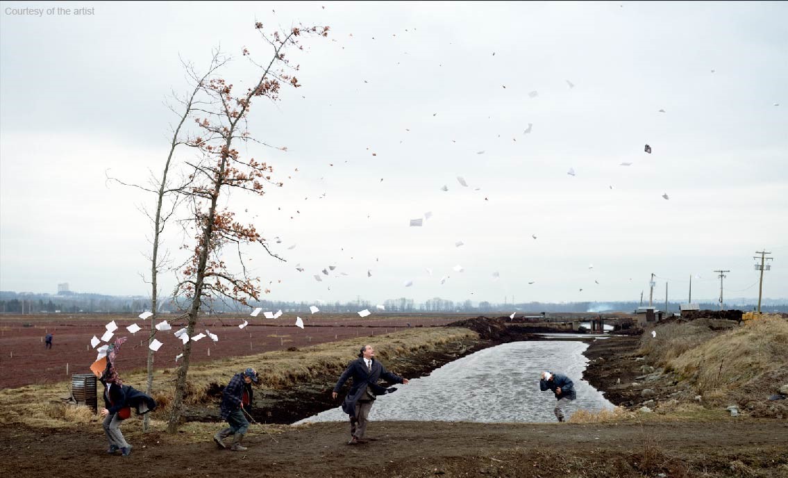 Jeff Wall, A Sudden Gust of Wind (after Hokusai), 1993, transparency in lightbox, 229.0 x 377.0 cm, Courtesy of the arti…
