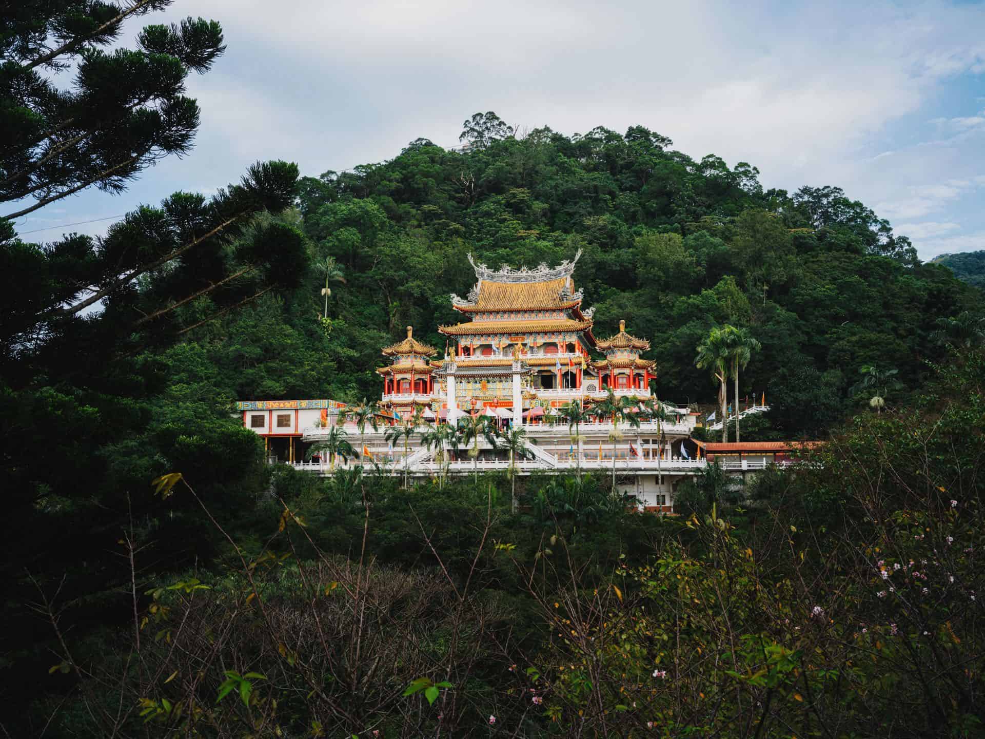 指南宮凌霄寶殿（1966），李重耀設計。圖片©臺北市立美術館，2023。
