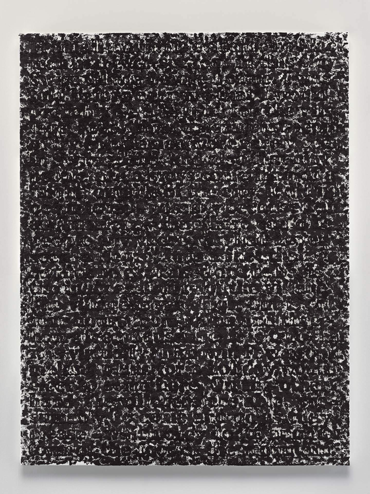 格蘭．里根，《Static #6》， Oil stick, coal dust, and gesso on canvas，170.1×129.5 cm，2023。（Photographer Credit: Ronald Amstutz ©…