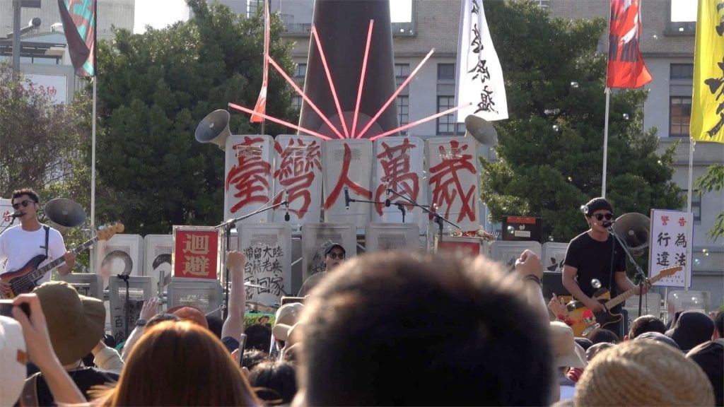 希望影視行銷提供：《尋找湯德章》劇照_2022年台南市人權律師湯德章追思紀念活動現場演出照-min-1