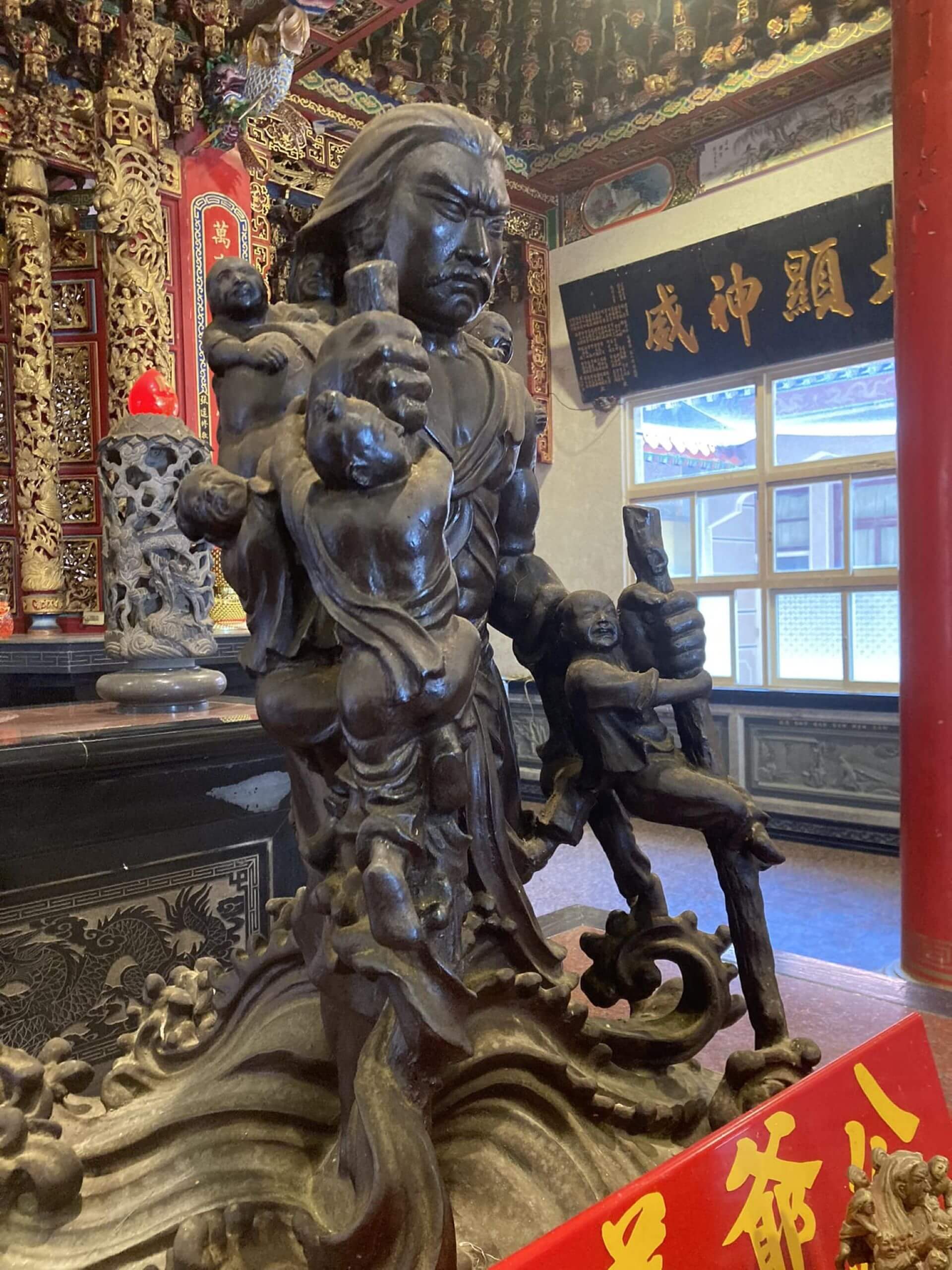 口湖許多萬善祠有獨特祭拜「九頭十八手」戰水英雄的習俗，是地方重要信仰。 （攝影／蕭文杰）