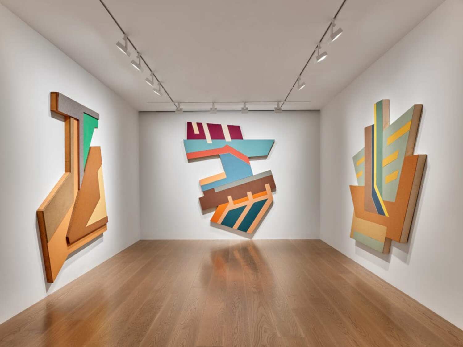 LGDR於2019年為藝術家舉辦首個大中華地區展覽「American Master. Frank Stella: Polish Villages」展場一景。(Lévy Gorvy Dayan提供)
