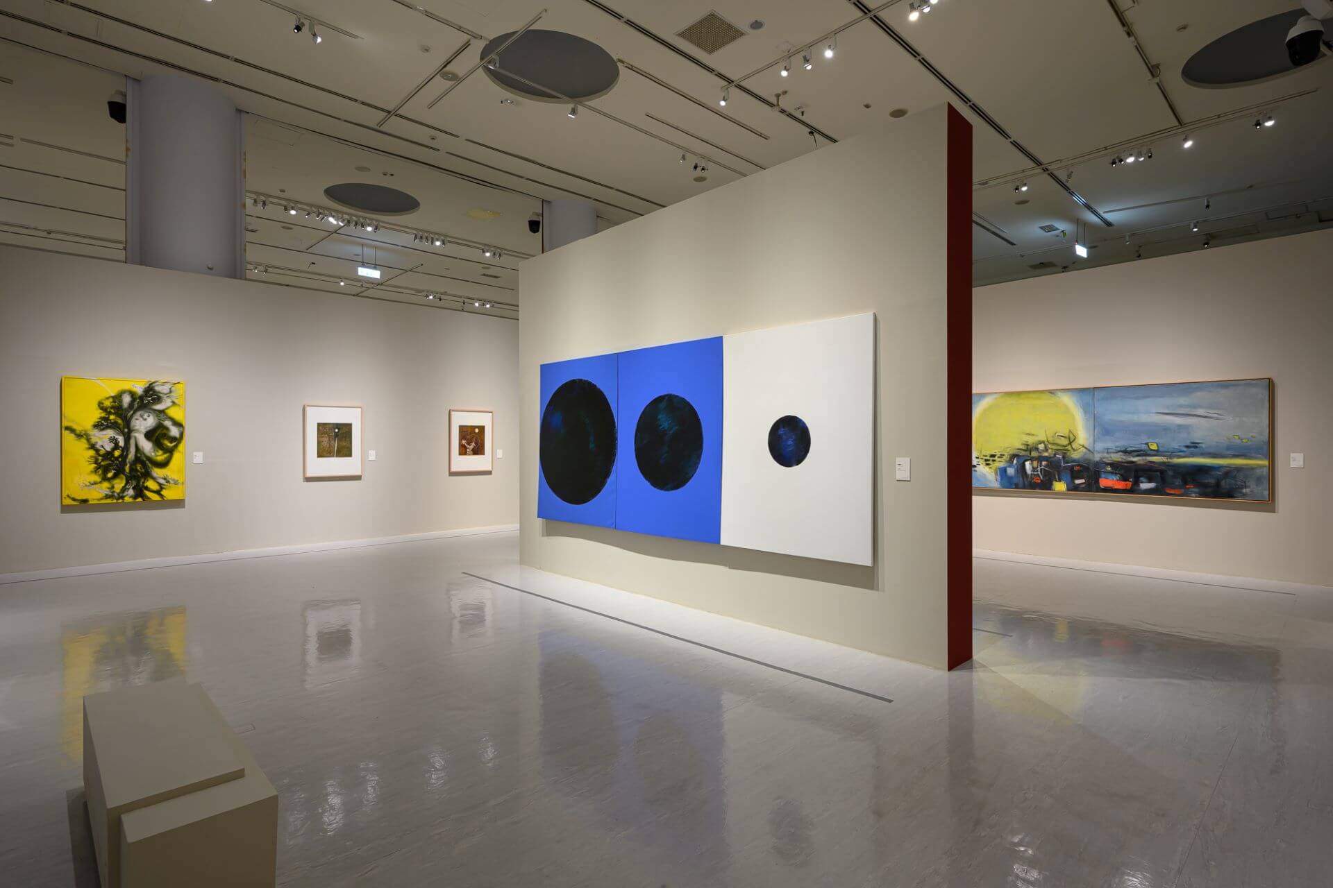 典藏展「臺灣美術發展研究」展示「抽象藝術的前衛浪潮」風景。(國立台灣美術館提供)