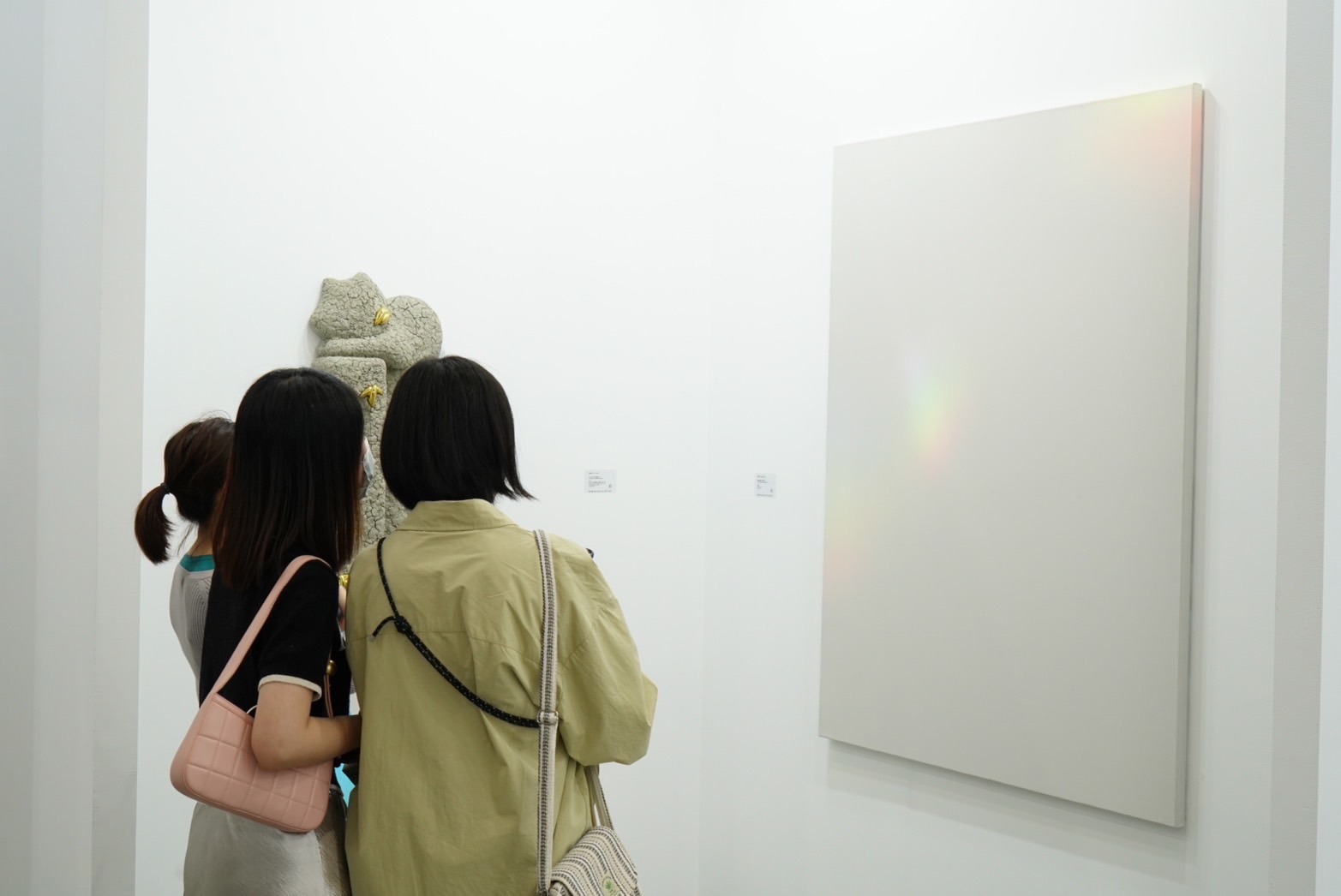 不同地區的畫廊展位，與不同的作品銷售策略，讓藏家品味更為分眾化。圖為張凱鈞作品於台北當代藝博現場。（攝影／陳晞）