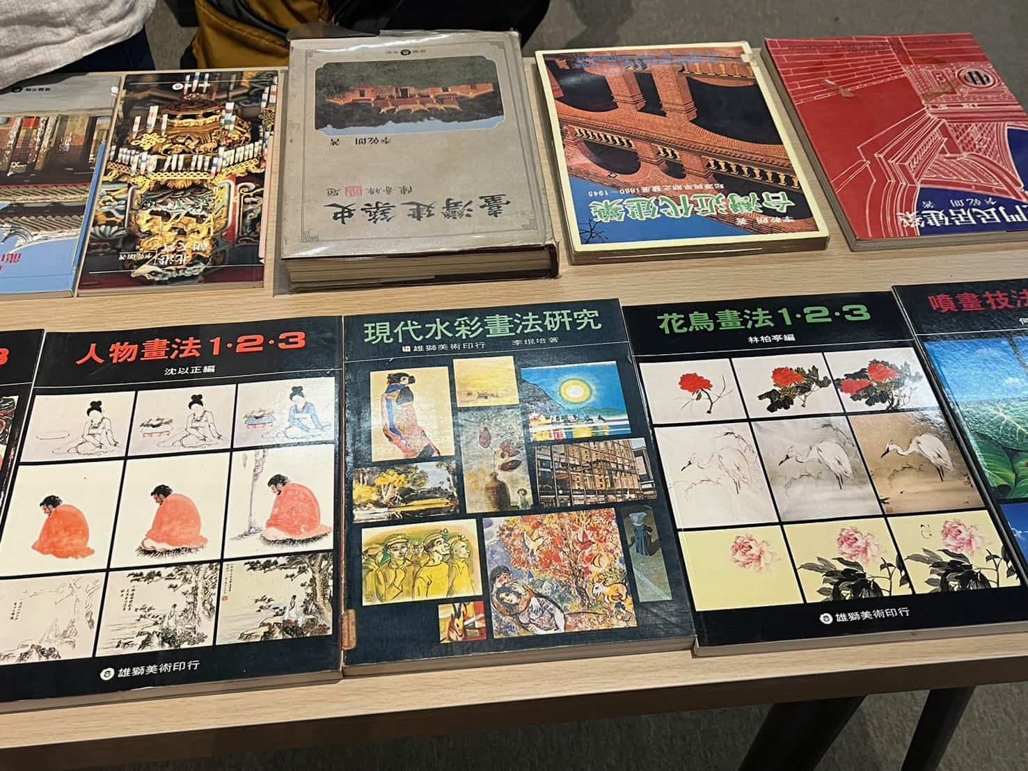 當雄獅圖書宣布結束時，國家圖書館看到了文化保存的迫切性，在第一時間便主動提出贈書邀請，開啟收藏雄獅文化的計劃。圖為展覽現場。攝影／陳思宇