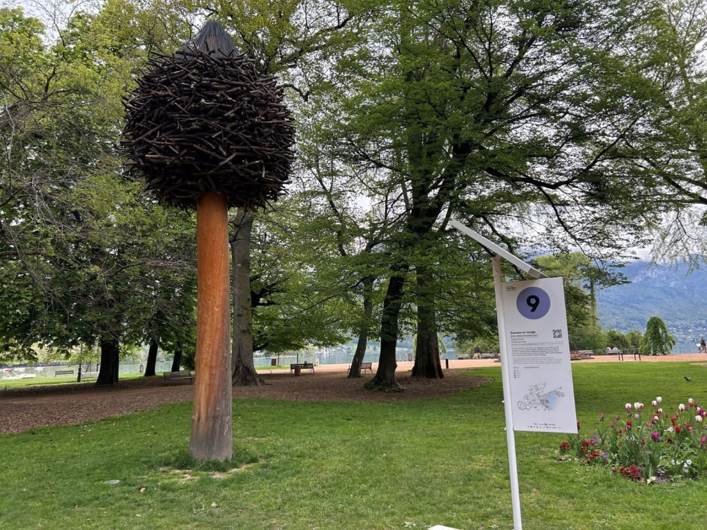 Le Pâquier公園裝置藝術展「Comme un nuage」（如雲般～）