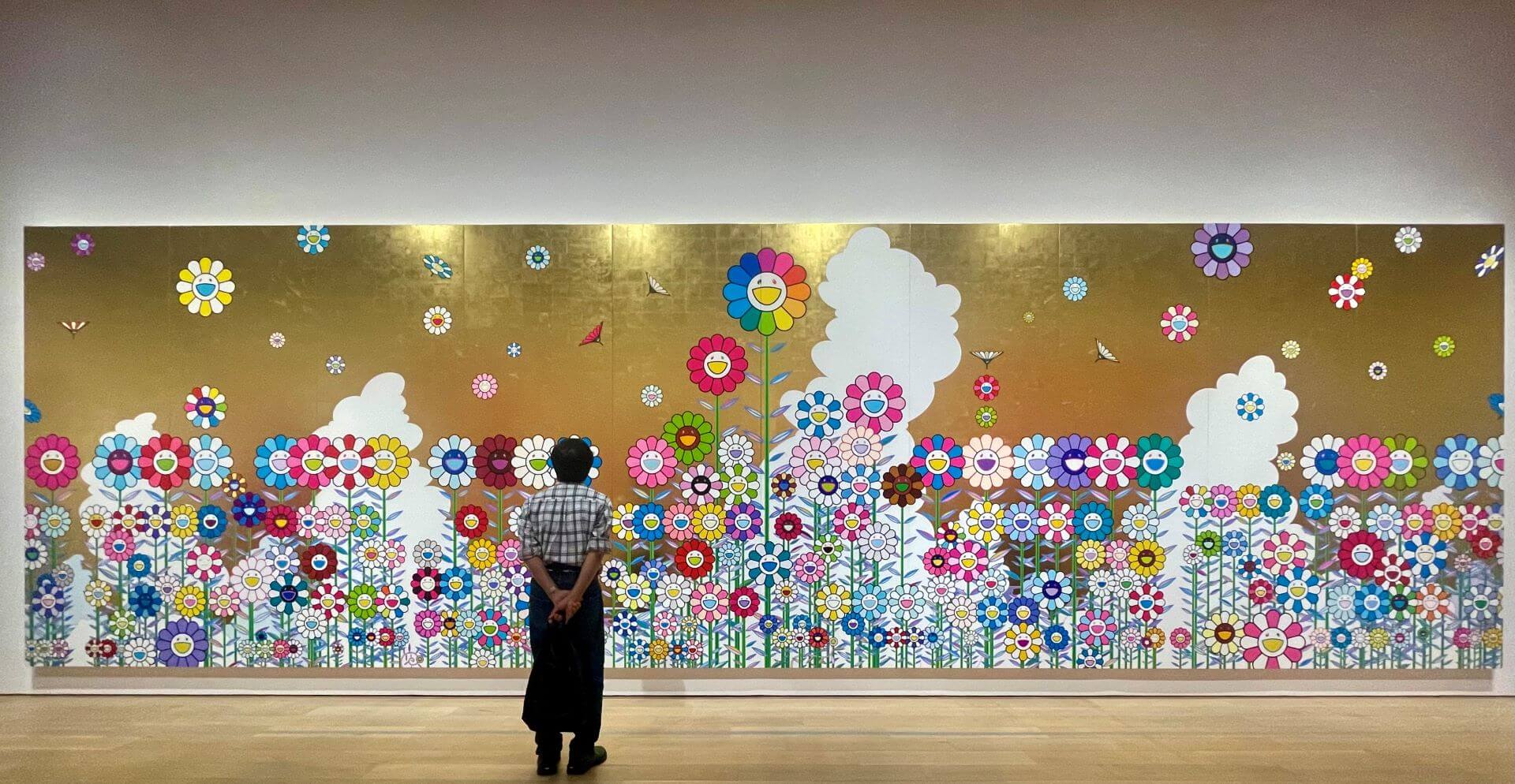 村上隆《金色の空の夏のお花畑》，2023-24，300×1000公分。（攝影／鄭禹彤）