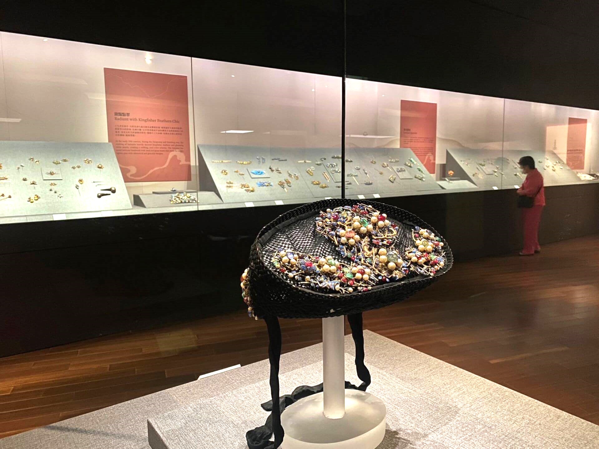 故宮南院推出年度器物大展：清宮皇室玉器與金銀飾品逾700件精品輝煌