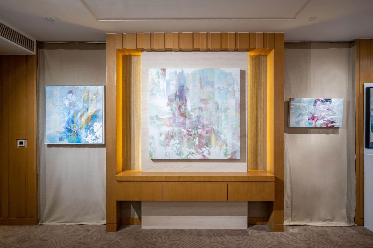 尊彩藝術中心「王建文 Leo WANG Singularité 奇點者」個展現場。（尊彩藝術中心提供）