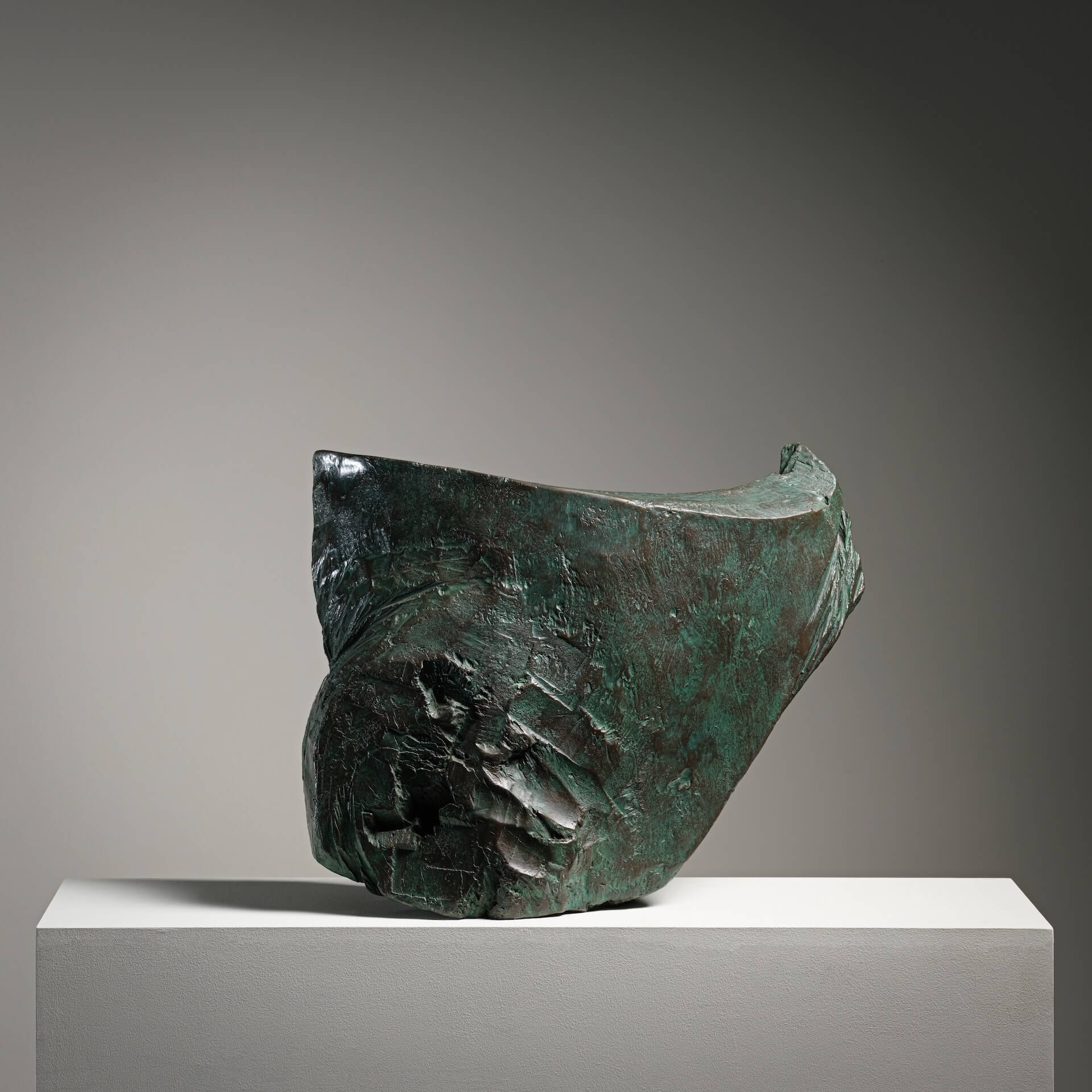 楊英風，《太極（一）》，1972，銅雕，52×47.5×50.5cm。（亞洲藝術中心提供）