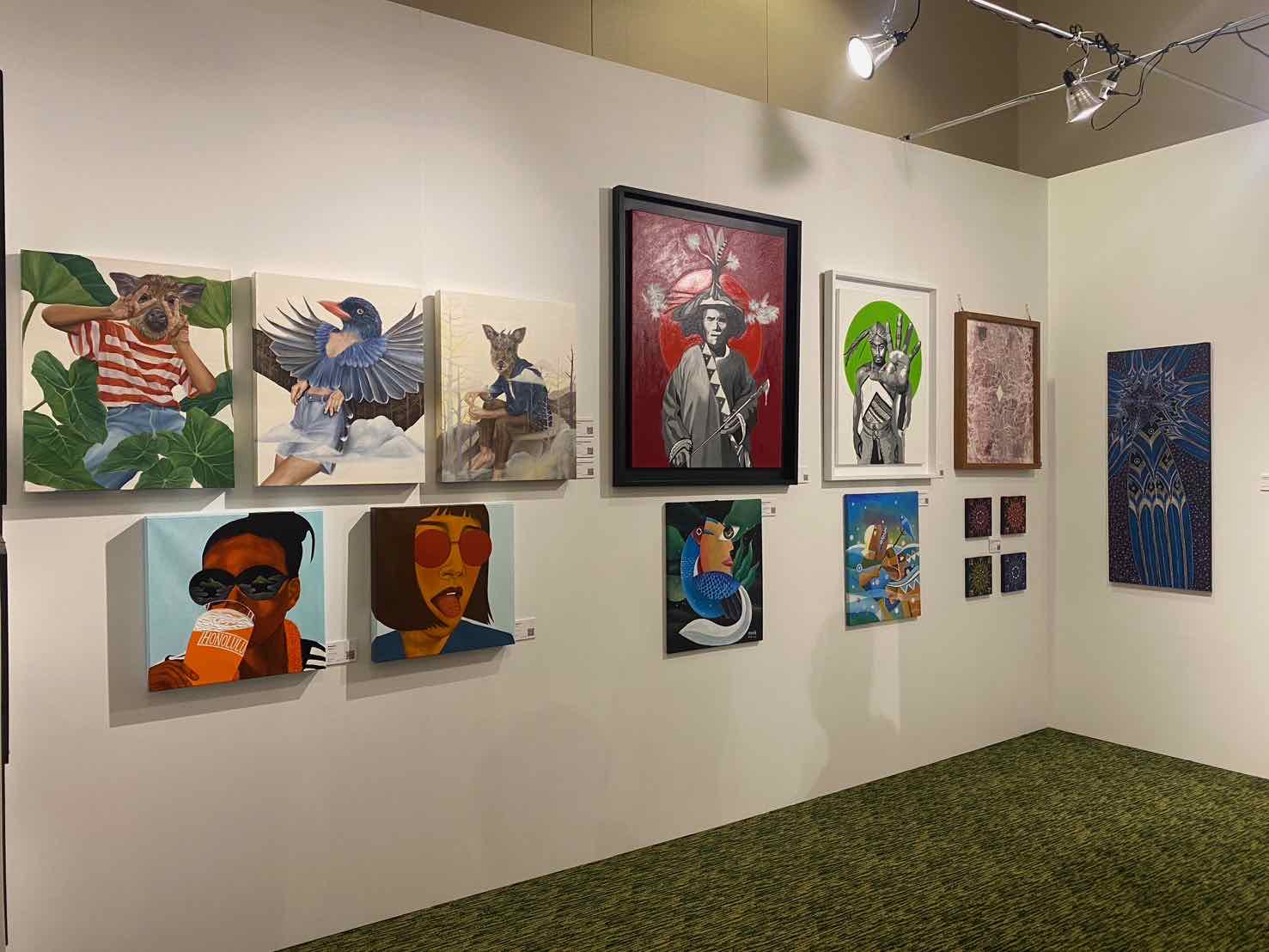 李韻儀認為主會館的臺灣館雖然呈現的展品很精彩，但稍微可惜的是這樣的陳列形式很難出現完整的展覽論述。圖為主會館的臺灣館展覽現場。李韻儀提供