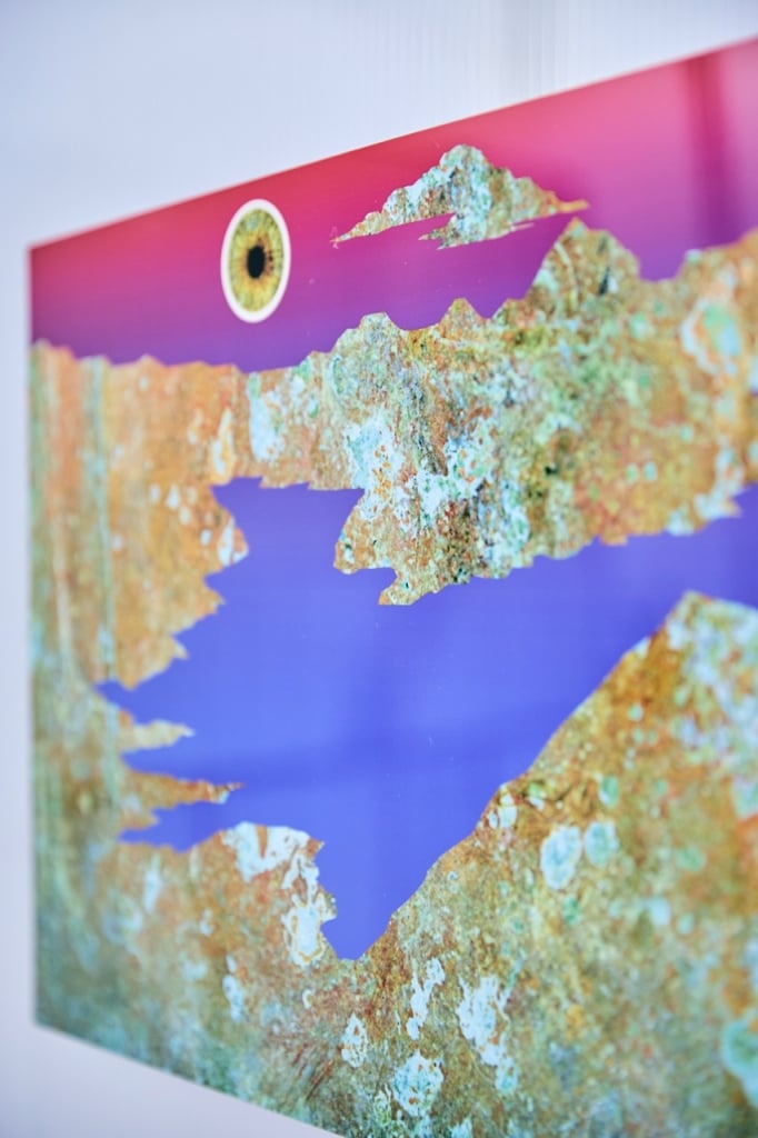 藝術家瑪麗莎．莫蘭．賈恩（Marisa Morán Jahn）的《銅色景觀》（Copperscapes）展示銅在全球化經濟結構中的消費與勞動。（融聲創意提供）