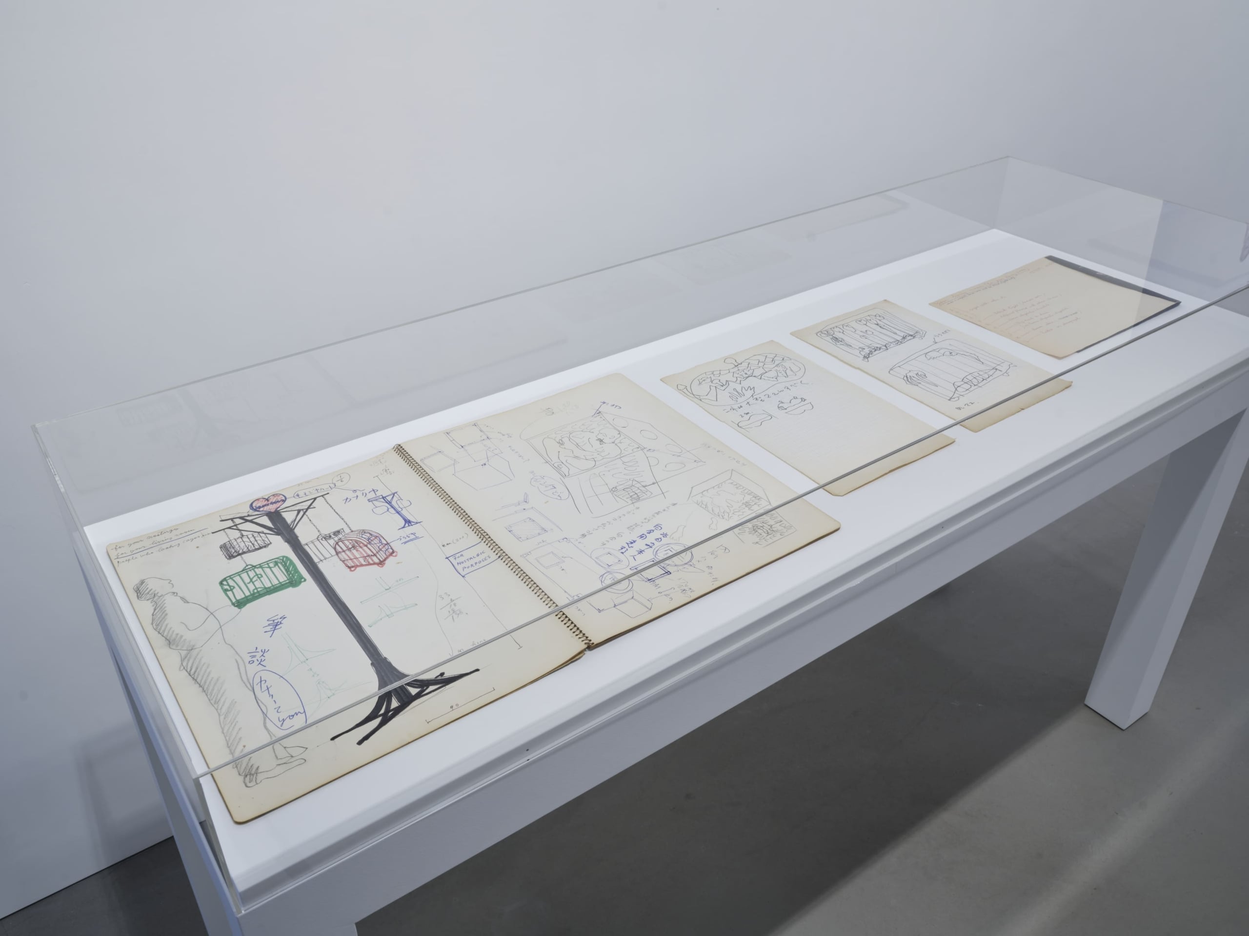 豪瑟沃斯香港「工藤哲巳：籠子」展出藝術家手稿。（© 工藤弘子、工藤哲巳藝術資產 / 紐約藝術家版權協會/ 巴黎ADAGP 圖片提供：工藤弘子、工藤哲巳藝術資產及豪瑟沃斯）