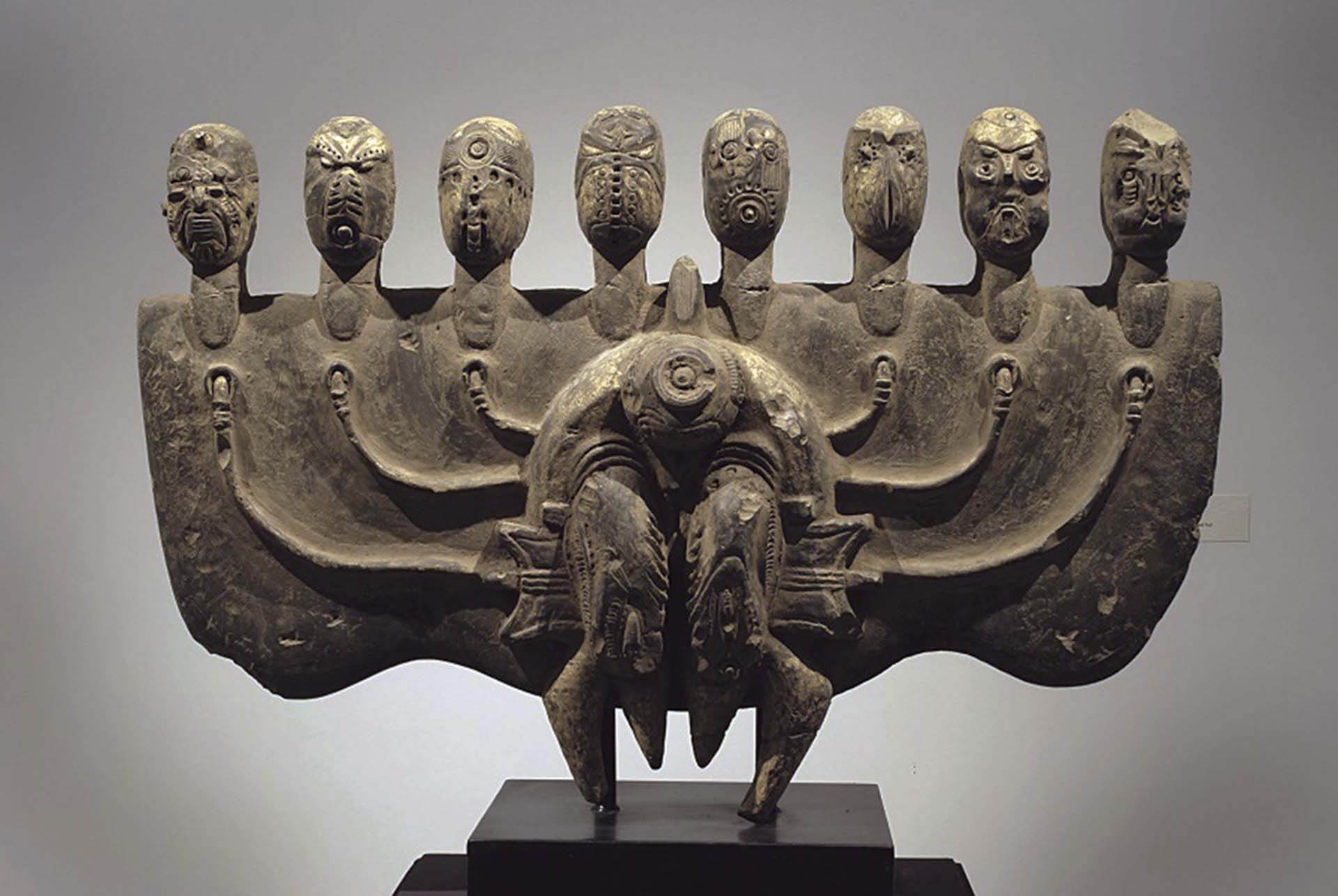 涂維政的作品《BM0803》在荷蘭國家博物館（Rijksmuseum）2022年推出的「現在的未來：國家博物館的卜湳文明」個展中展出。（藝術家提供）