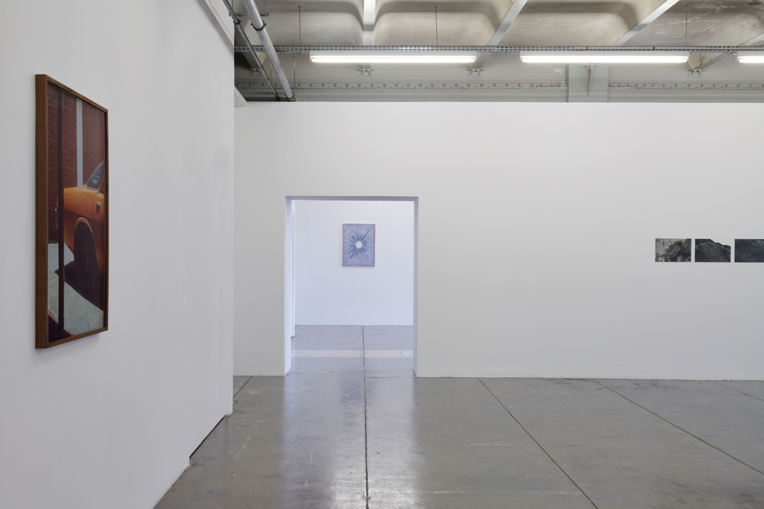 「LA HUACA PLEURE 瓦卡哭泣」展場一隅。（攝影／ Marc Domage、le Crédac）