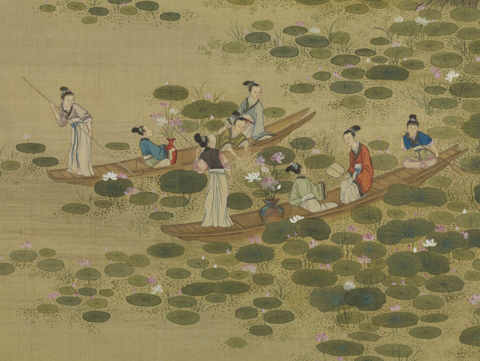 湖上乘坐小舟採摘荷花的女子們。國寶 清畫院《畫十二月月令圖》六月（局部），絹本設色，175×97公分，國立故宮博物院藏。（©國立故宮博物院）