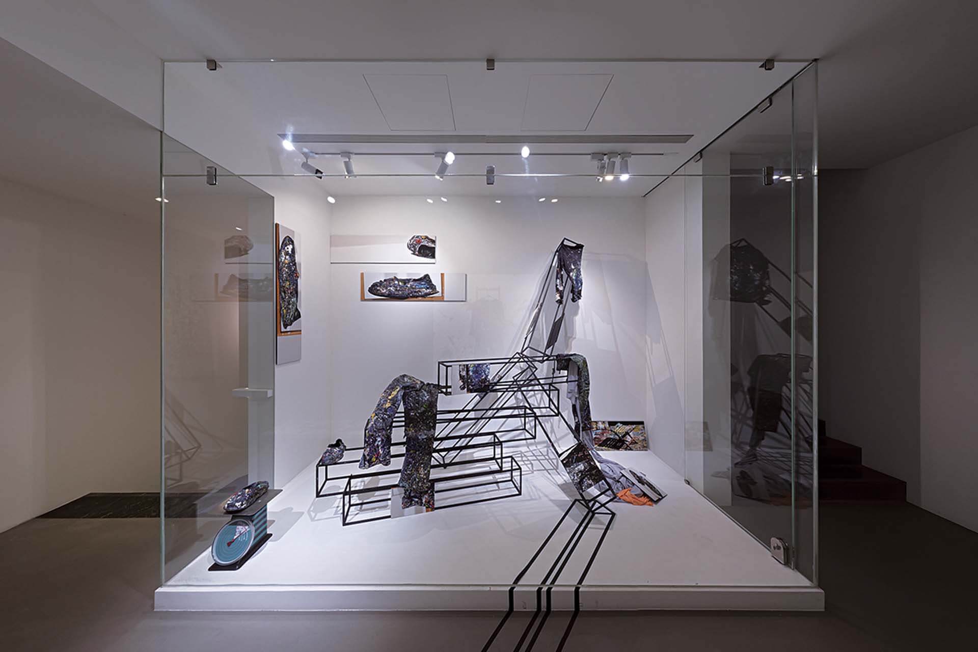 薛保瑕以單獨一坪空間進行的小特展「進入她的工作室」（Enter Her Studio）展場一隅。（非畫廊提供）