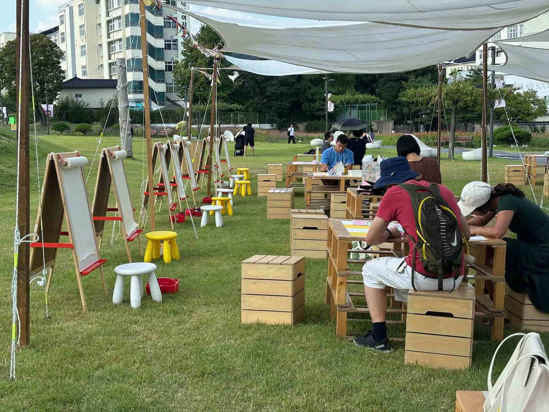 首爾藝術週公眾活動一隅。（圖片由修天容提供）