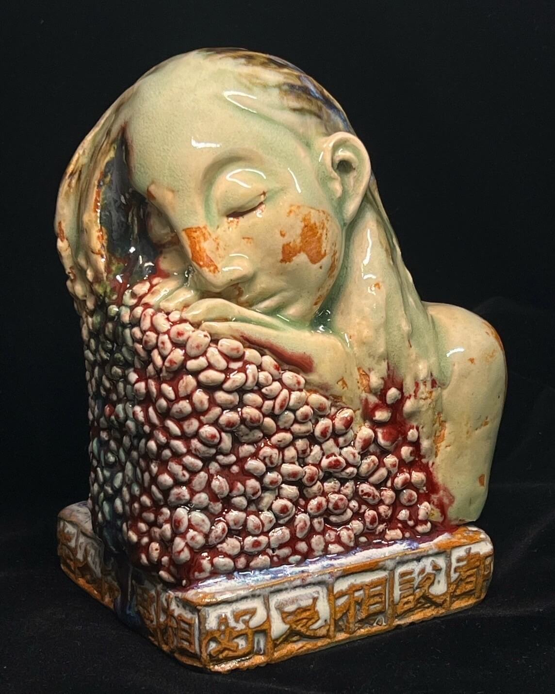 楊智淵,《都說相思好相思令人老幾番費思量還是相思好》,11.7×11.7×18.5cm,2024,陶印。(宛儒畫廊提供)