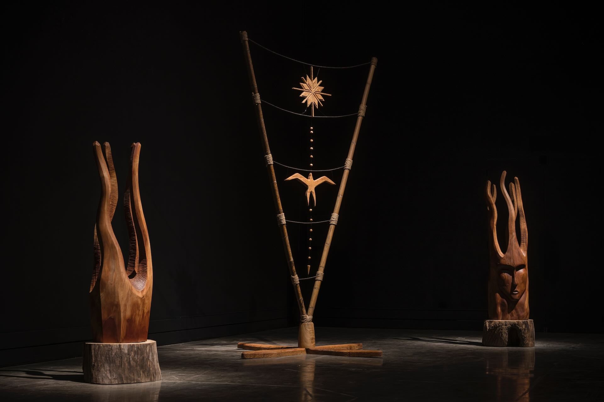 Lafin Sawmah 作品（右）《Loop of Ocean 海生》、（中）《Direction of Fuis 星星的方向》、（右）《Dream of the Kuroshio夢見黑潮》。山冶計畫提供
