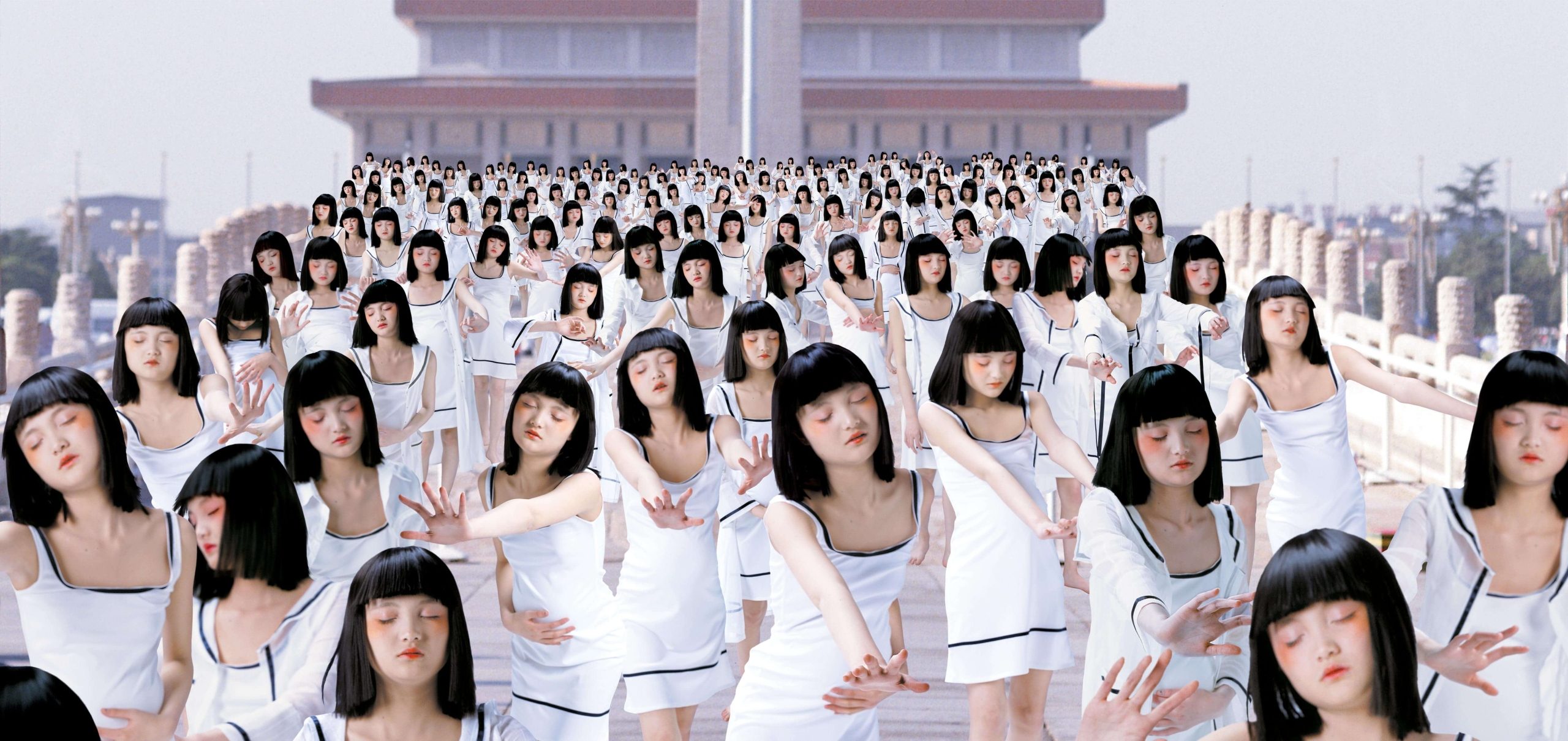 崔岫聞，《天使No. 3》，C-Print，290×137.09cm(L)；170×80.37cm(S)，2006，Marelle畫廊、F2畫廊收藏。（崔岫聞提供）