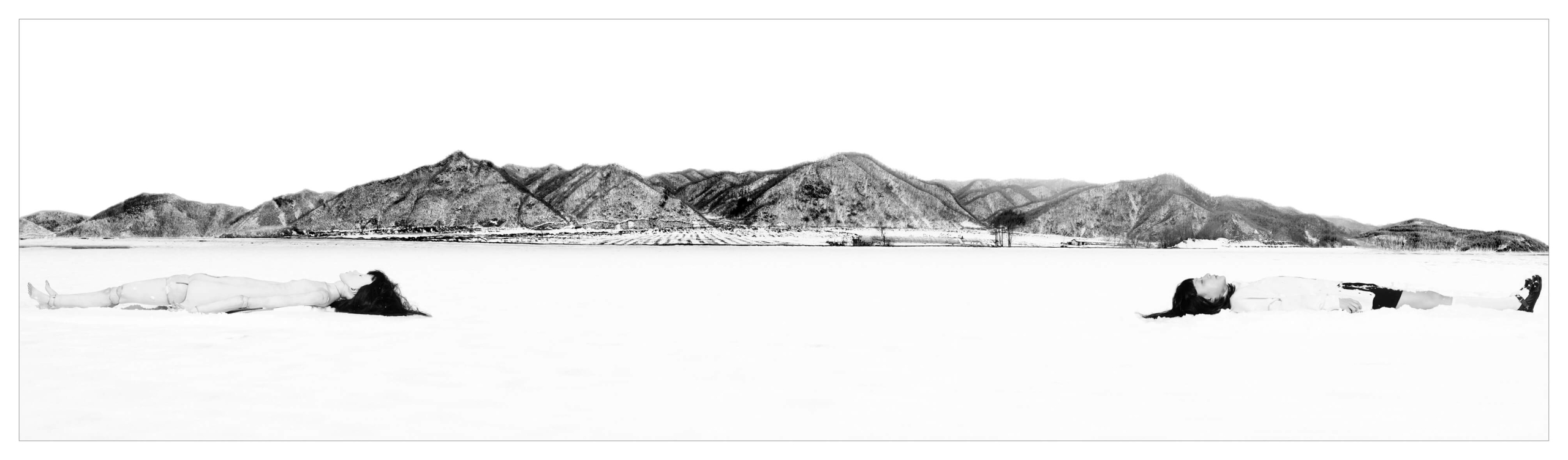 崔岫聞，《真空妙有No. 1》，C-Print 400x117cm(L)；250x73cm(S)，2009，大未來耿畫廊收藏（崔岫聞提供）