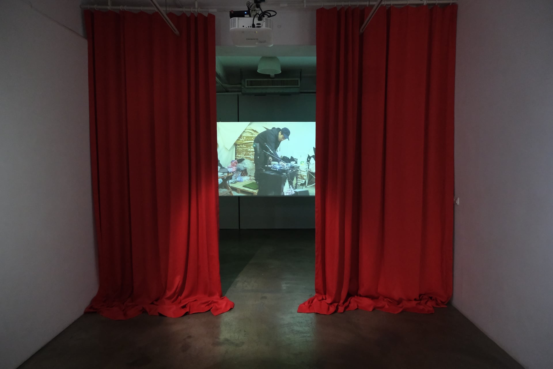 陳俊宇作品《蛋幾勒_Good For Nothing》於展場一景。（陳俊宇提供）