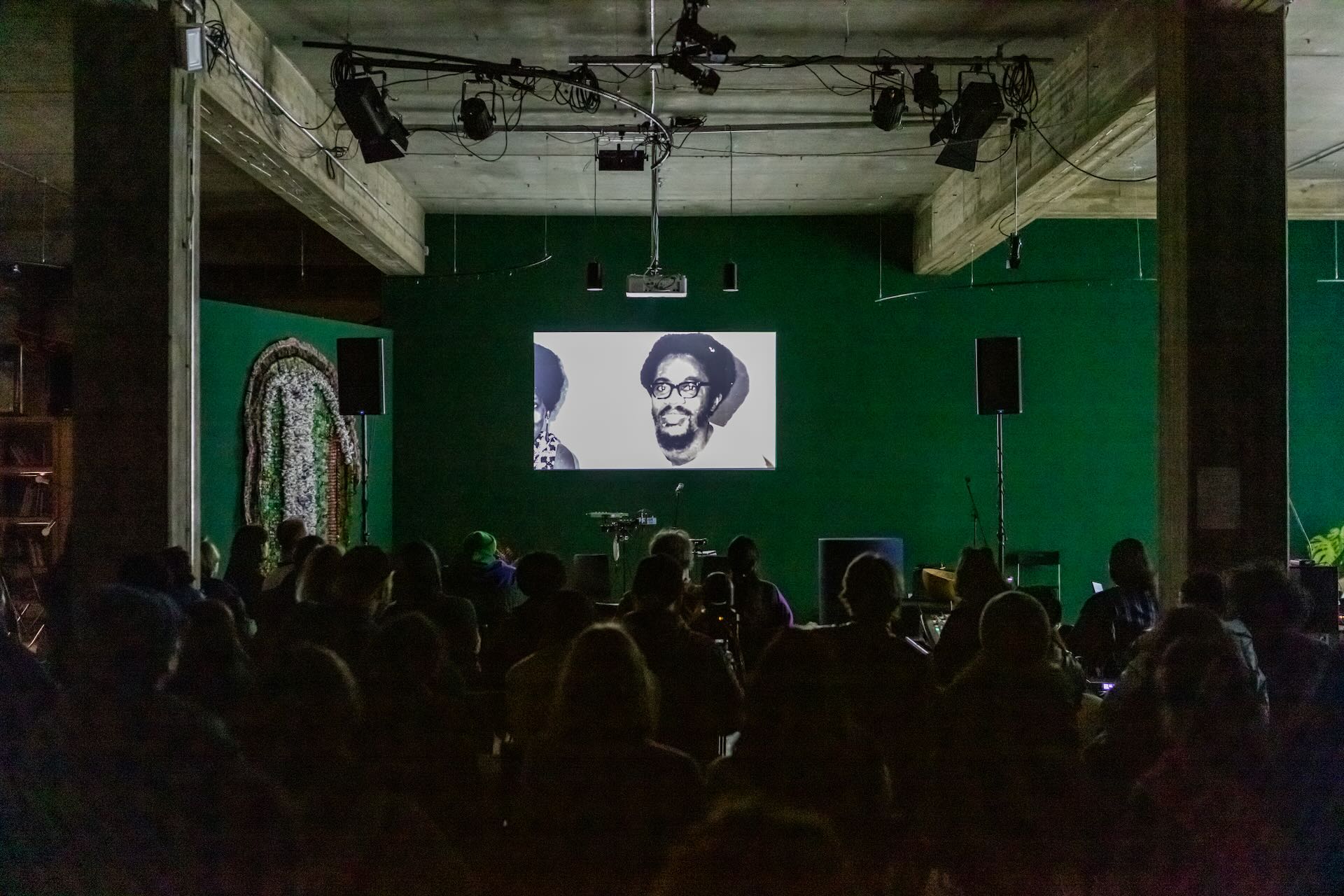 「Walter Rodney: What they don’t want you to know」影像放映。(攝影:Laura Fiorio)