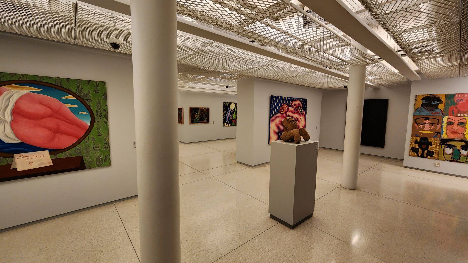 最近藝術美術館展場一景。（攝影／高森信男）