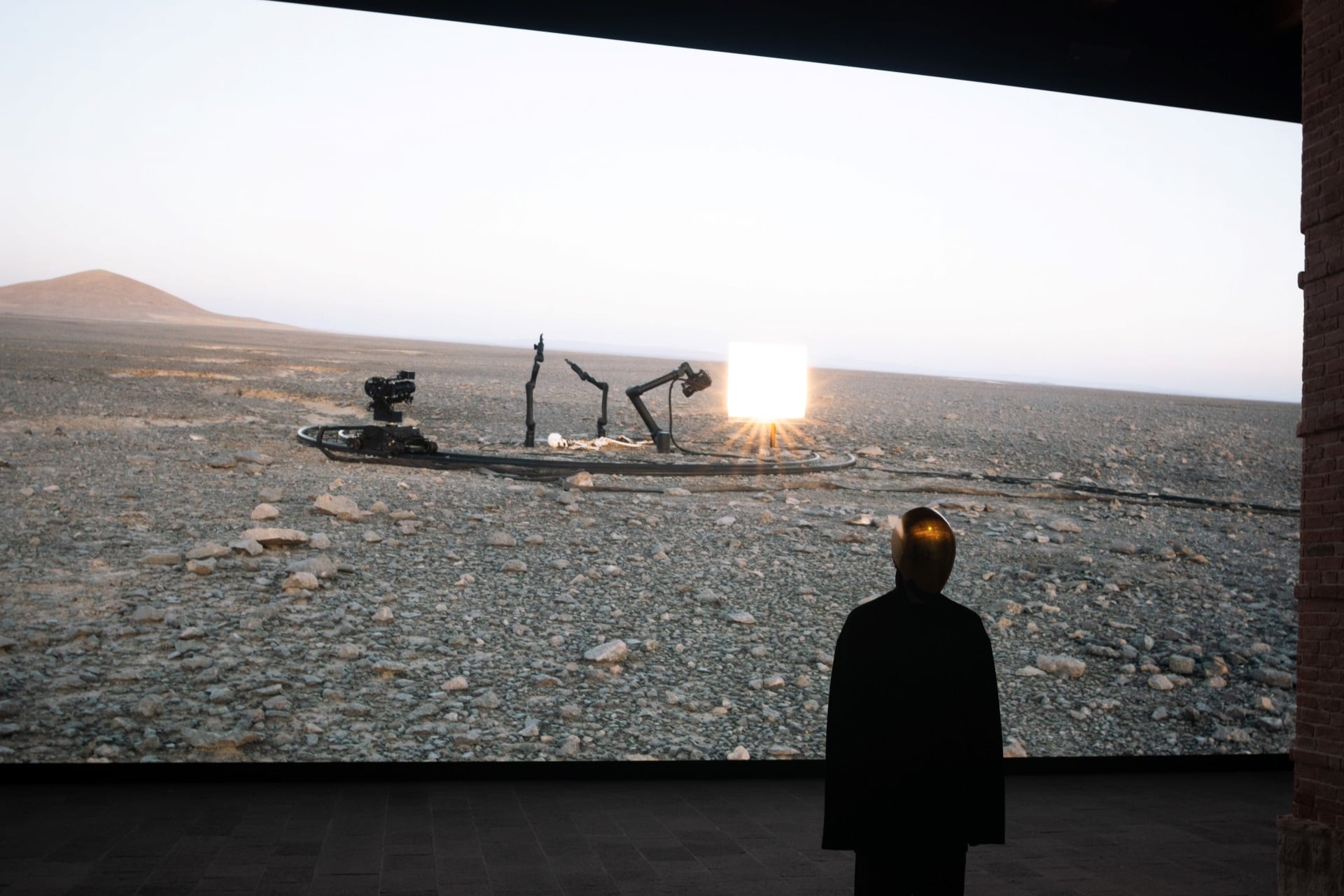 皮耶．雨格本次來臺作品《Camata》於海關大樓（Punta Della Dogana）展出現場。（Courtesy the artist and Galerie Chantal Crousel, Marian Goodman Galler…