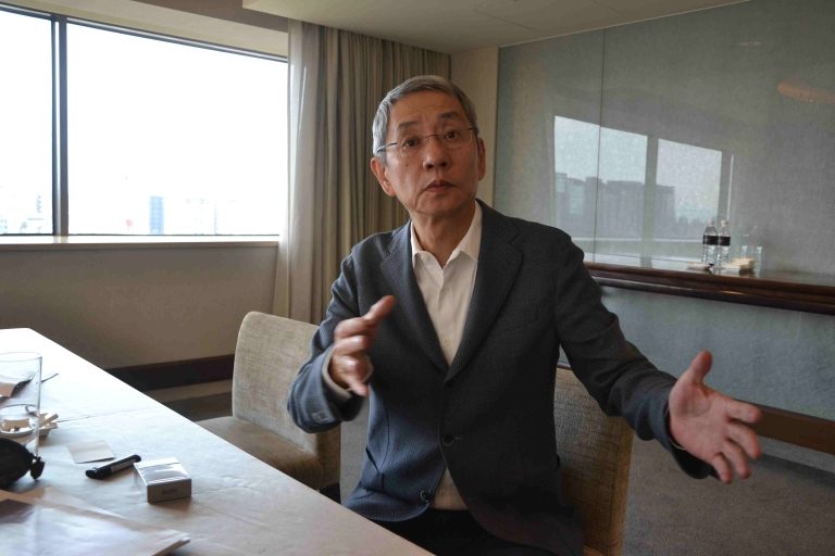 清翫雅集二十週年收藏展，珍玩召集人蔡辰洋專訪：     與皇帝一起「翫」耍！