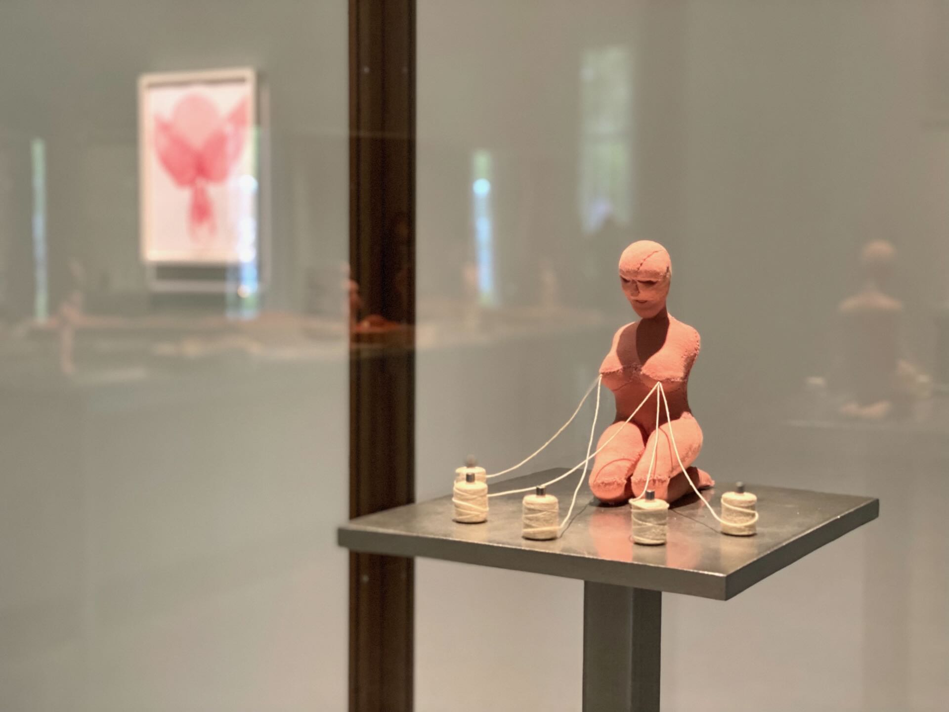 圖為作品《好媽媽》顯現布爾喬亞對於母親角色以及懷孕的生命體悟。(本刊資料室)