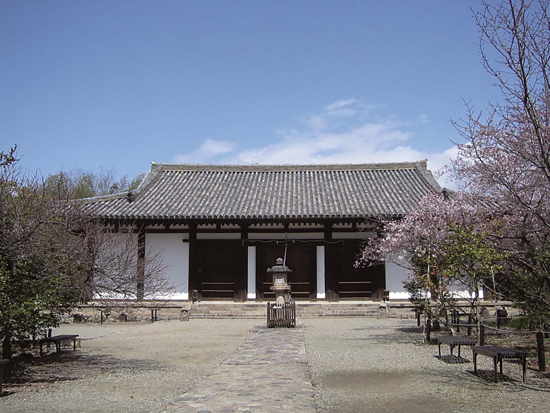 新藥師寺本堂。圖取自Wikimedia Commons。©Dddeco at Japanese Wikipedia