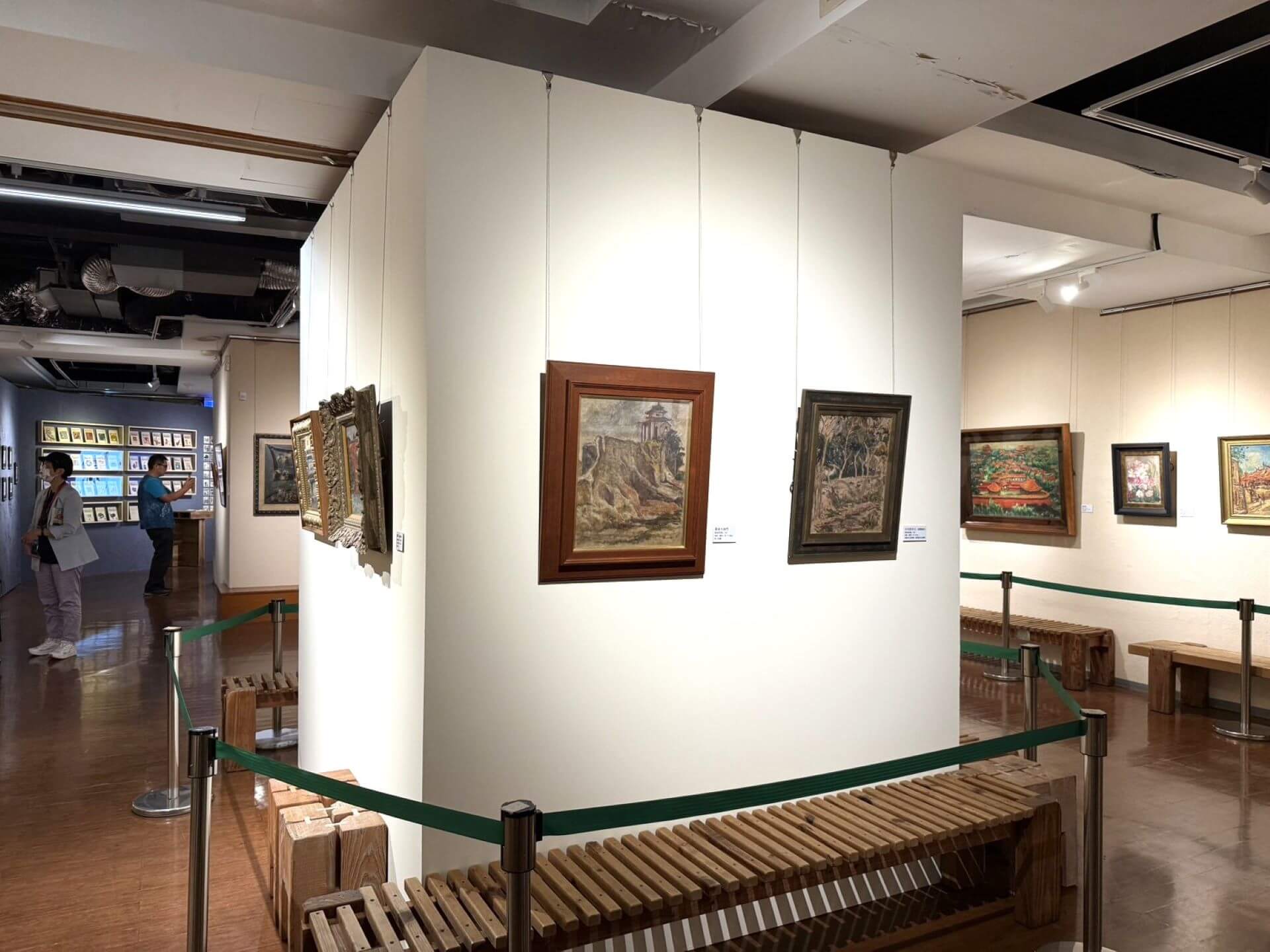 2025梅樹月「風土的花蕊──獻給臺灣的情書」特展，展場一隅。（攝影／朱佑霖）