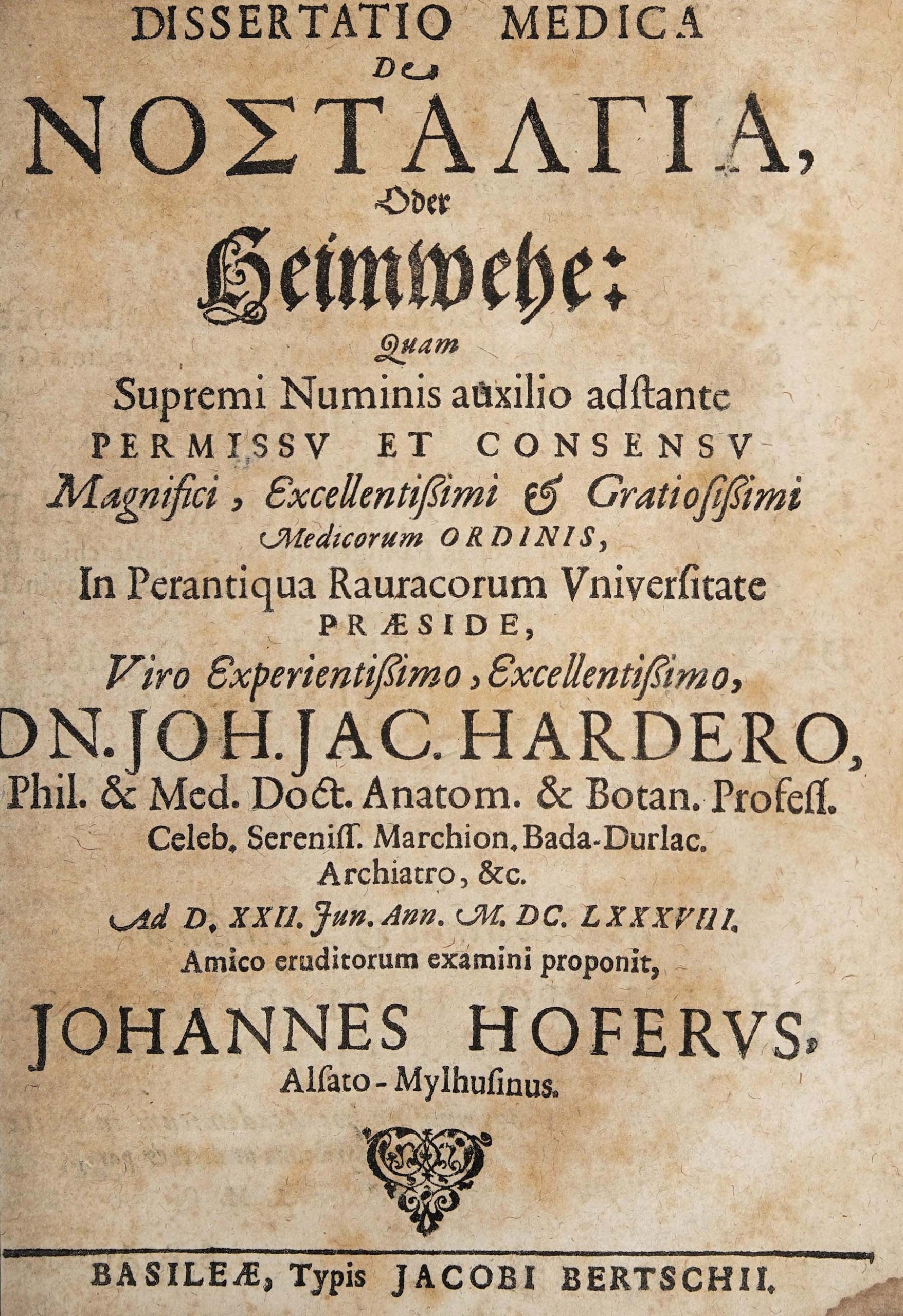 1688 年,瑞士醫學生約翰內斯.霍弗(Johannes Hofer)發表了關於懷舊現象的論文《受折磨的想像》,他將懷舊現象歸類為一種由患者大腦中的「動物精神的持續振動」引起的疾病。 20世紀以前,懷舊之情患者遭受了各種、有時甚至是殘酷的治…