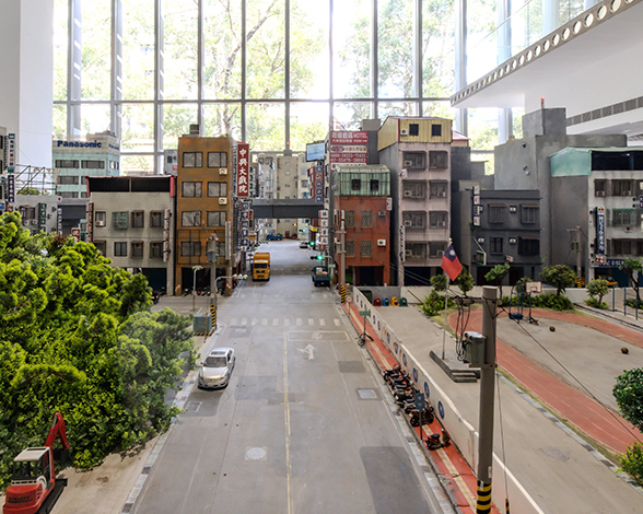 張立人，《戰鬥之城:場景模型》（2012-2018 北師美術館提供，攝影／汪正翔）