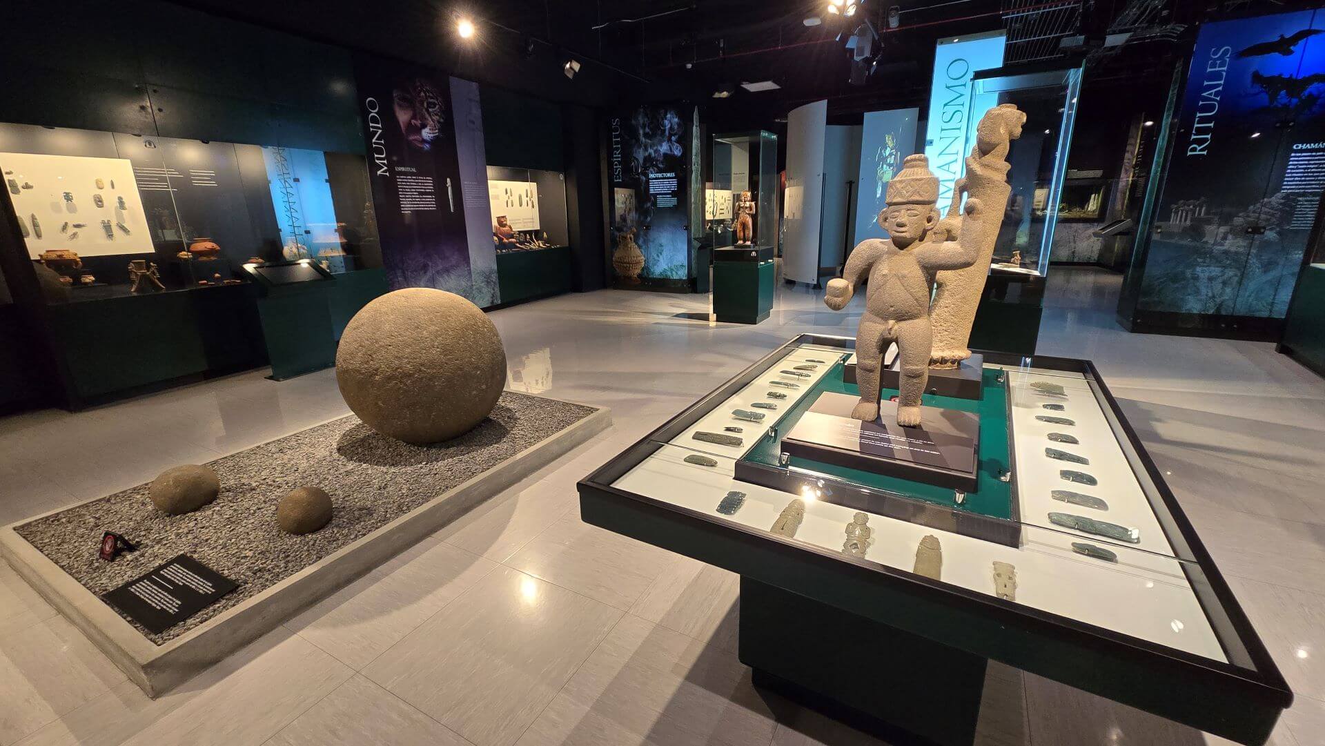 展示內容及規劃皆達國際水準的玉石博物館(Museo del Jade)。(攝影/高森信男)