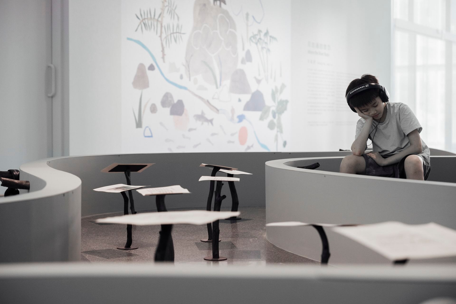 許雁婷《河走過的地方》展區一景。（攝影／透島影業，桃園市立美術館提供）