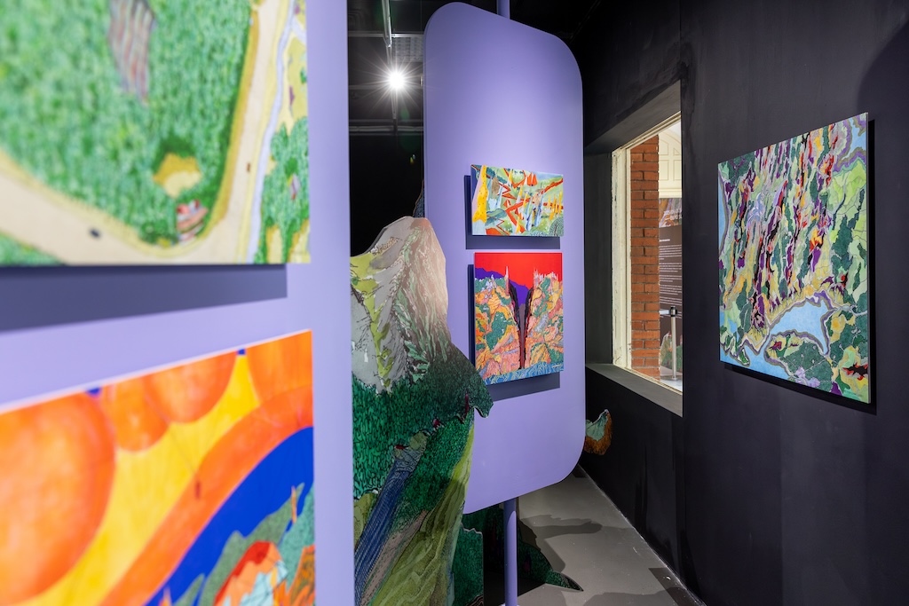 「彼得．庫克『山／市』個展」展場一隅。（台北當代藝術館提供）