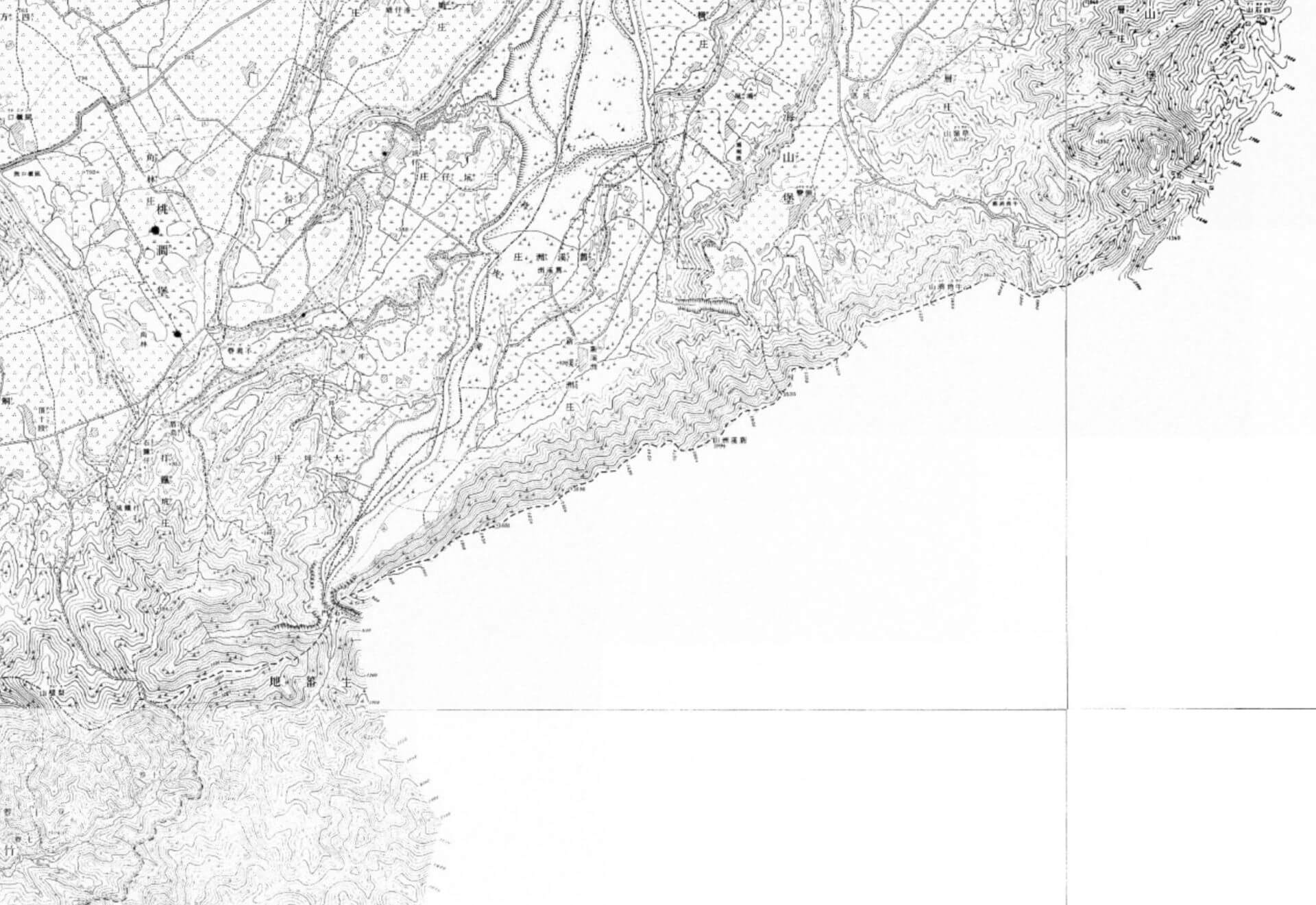 在1904年的《二萬分之一臺灣堡圖》中，以頭寮山、新溪州山與石門為界，桃園被劃分成蕃地的內與外。（中央研究院臺灣百年歷史地圖）