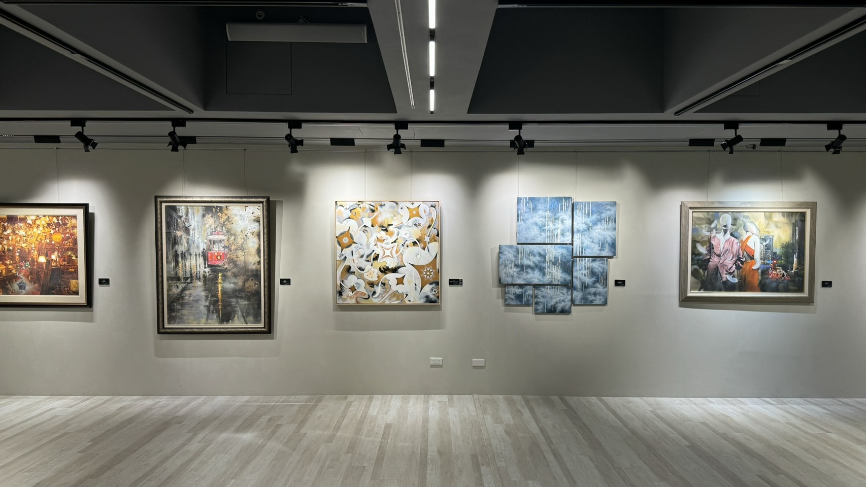 圖為第一屆明維藝新獎於師大德群畫廊展出一景。（本刊資料室）