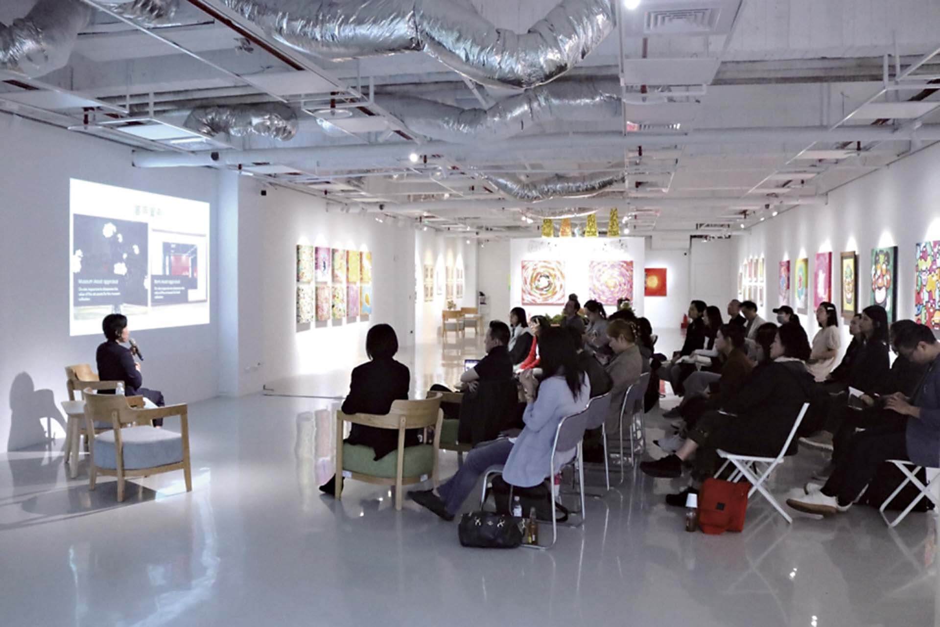 解決「斷鏈型孤島市場」的關鍵，在於能否將藝術市場重新定位為資產管理的一環，並與國家經濟戰略連結。圖為2023年「TAERC藝術資產講座：如何踏出藝術家資產管理第一步」現場。（本刊資料室）