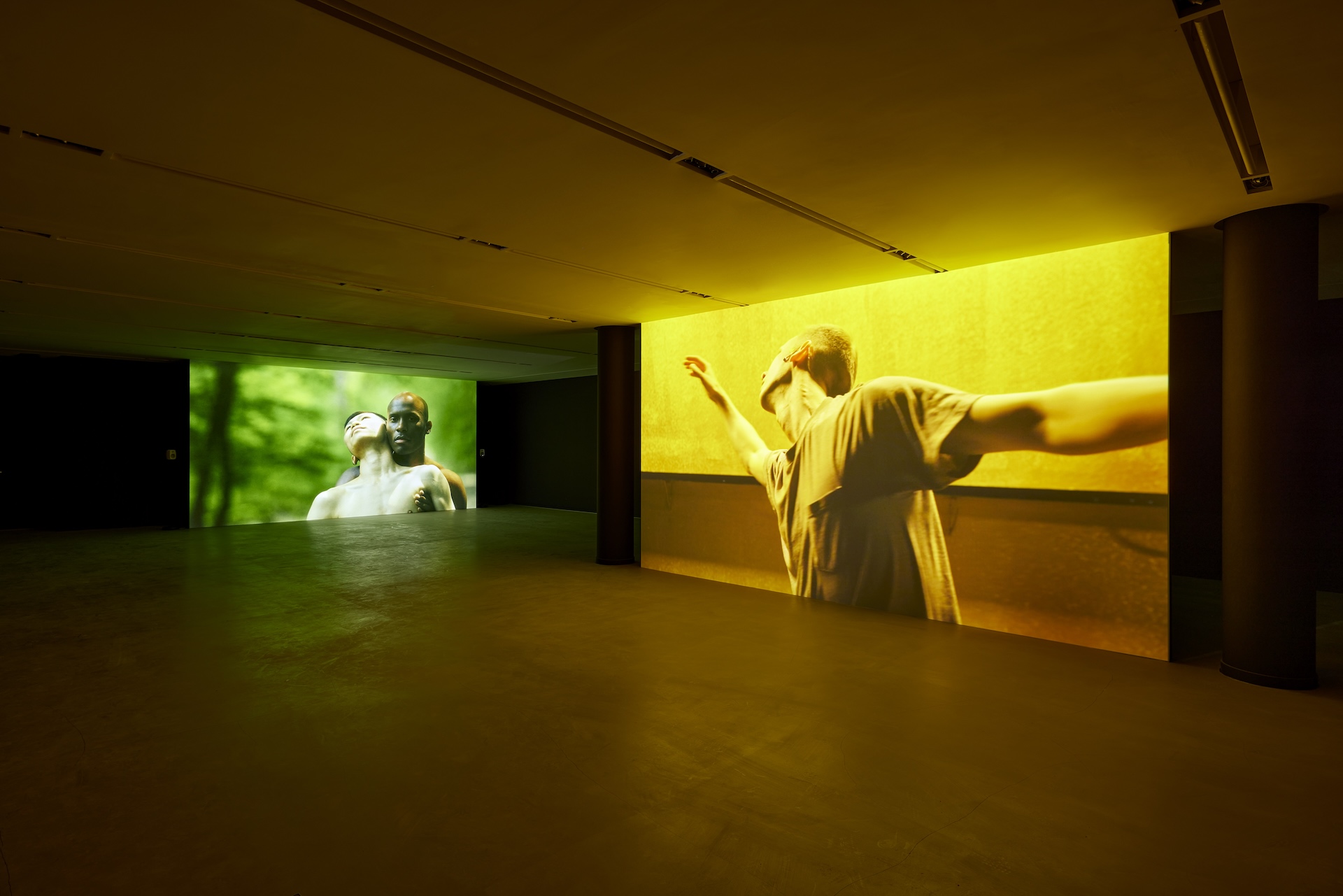 卓永俊，《愛你潔淨雙腳的週四》，2023，首爾Atelier Hermès展覽現場。圖像由藝術家提供。攝影：Sangtae Kim, Fondation d’entreprise Hermès。