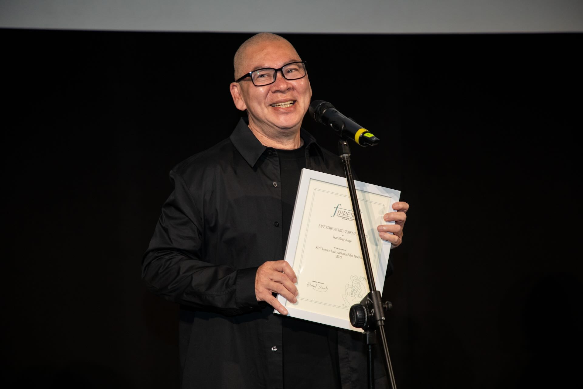 蔡明亮導演獲獎時表示：國際影評人對我非常支持，讓我在創作的路上一點都不寂寞。（國家影視聽中心提供）