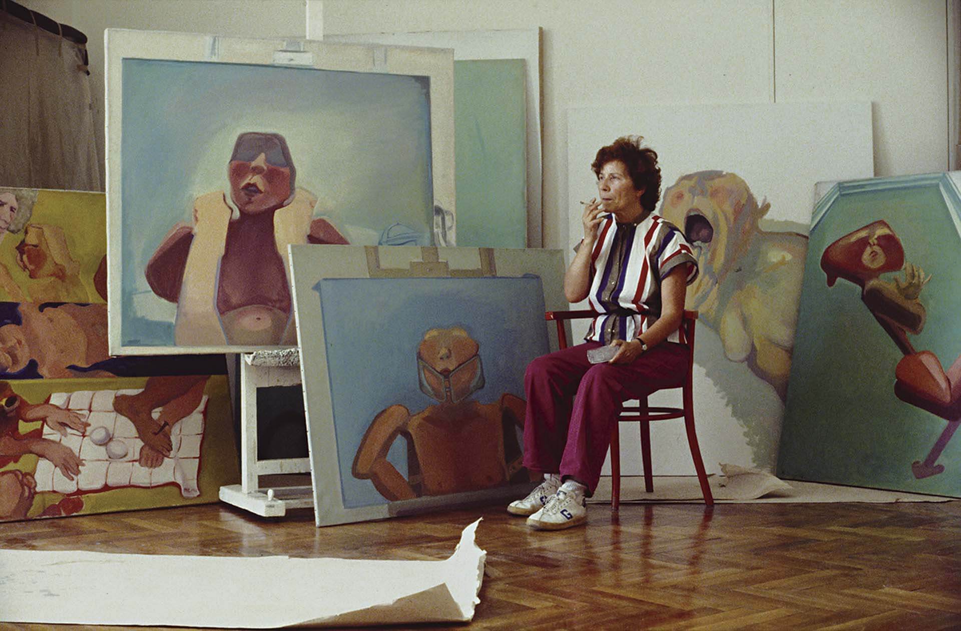 瑪麗亞．拉斯尼格1983年拍攝於維也納馬克星街的工作室（Studio Maxingstraße, Vienna）。（©Maria Lassing、©瑪麗亞．拉斯尼格基金會，攝影／Kurt-Michael Westermann）