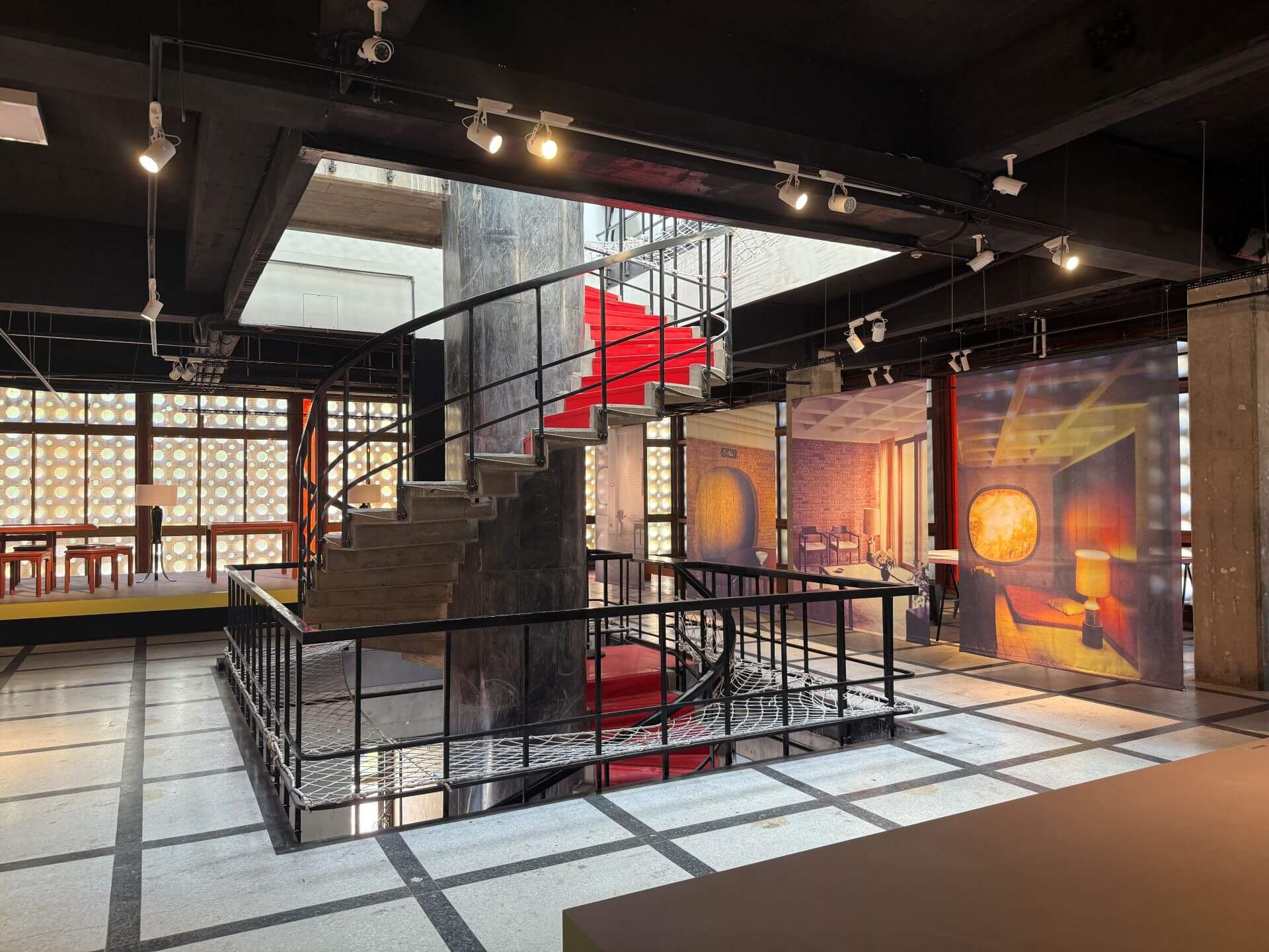 「完美的日常：王大閎自宅家具復刻展」展場風景。（攝影／朱佑霖）